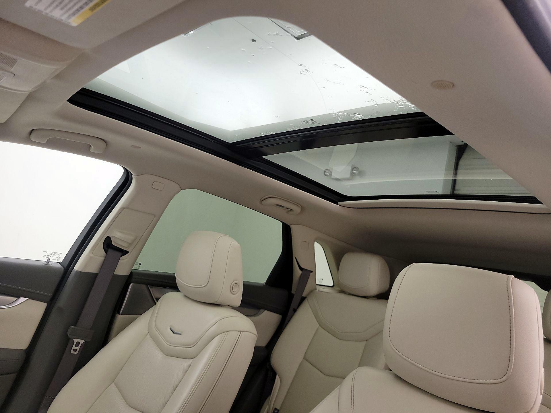 Thumbnail: 2022 Cadillac XT5 - 20