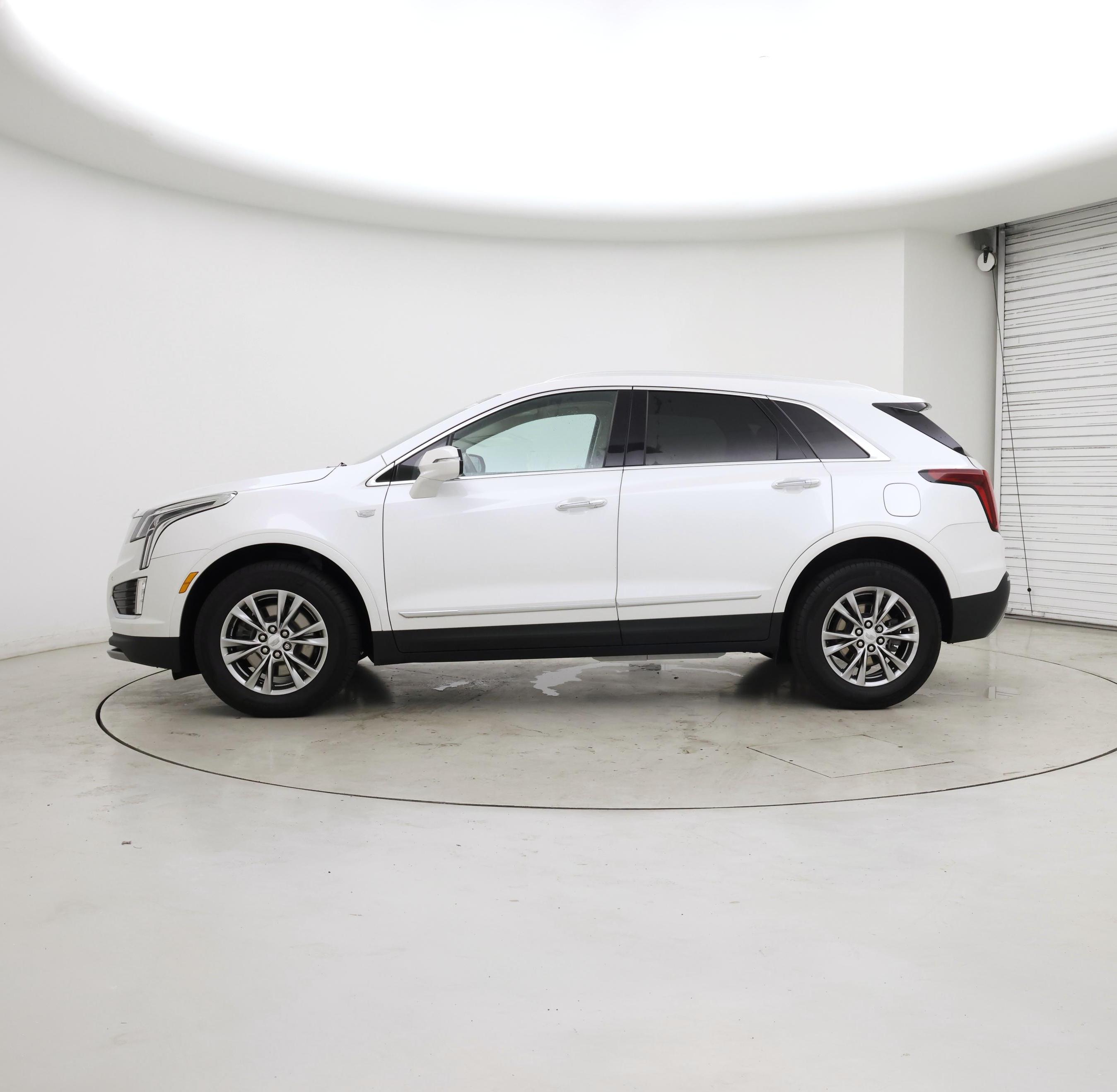 Thumbnail: 2022 Cadillac XT5 - 3