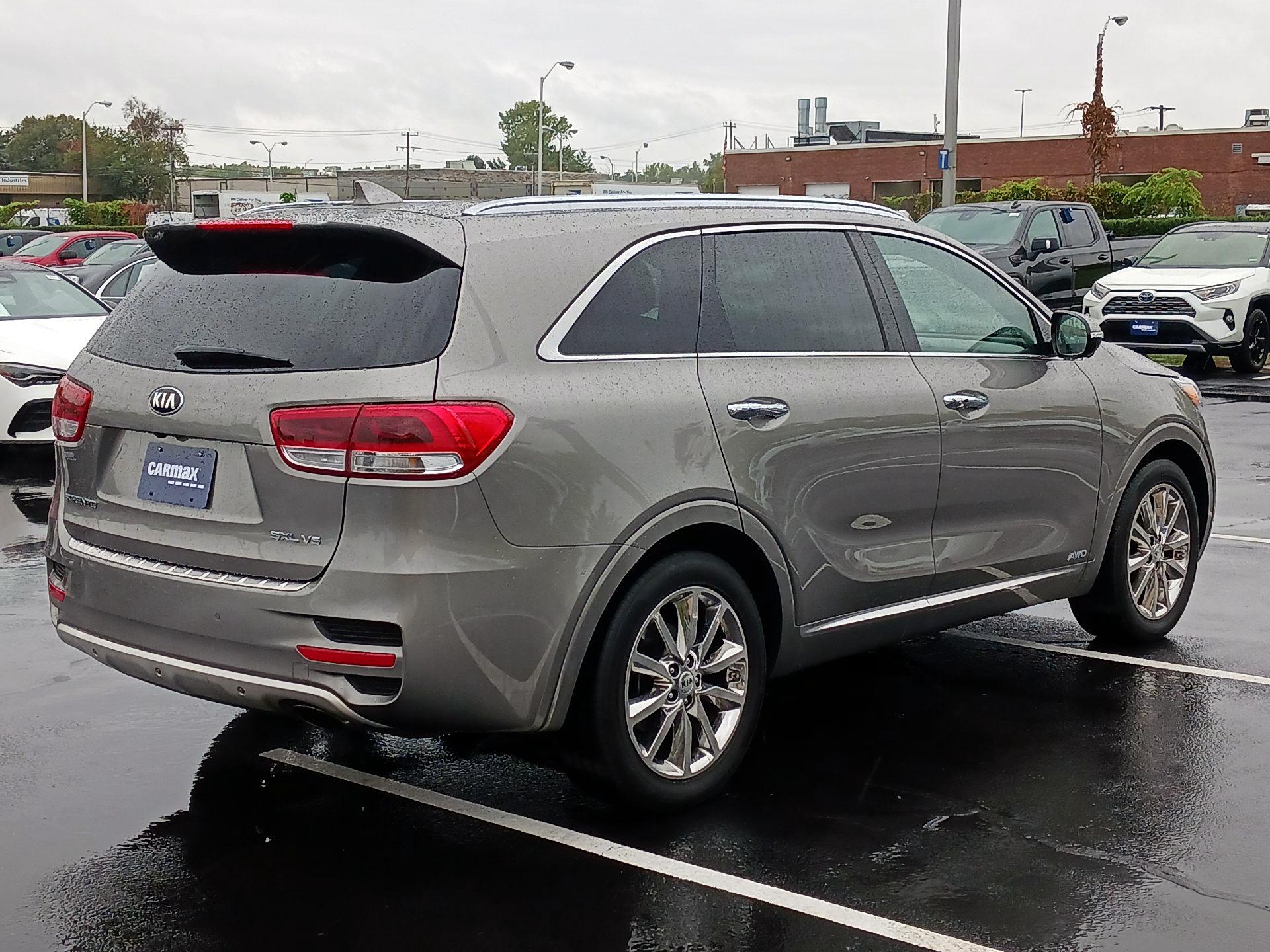 Thumbnail: 2016 Kia Sorento - 5
