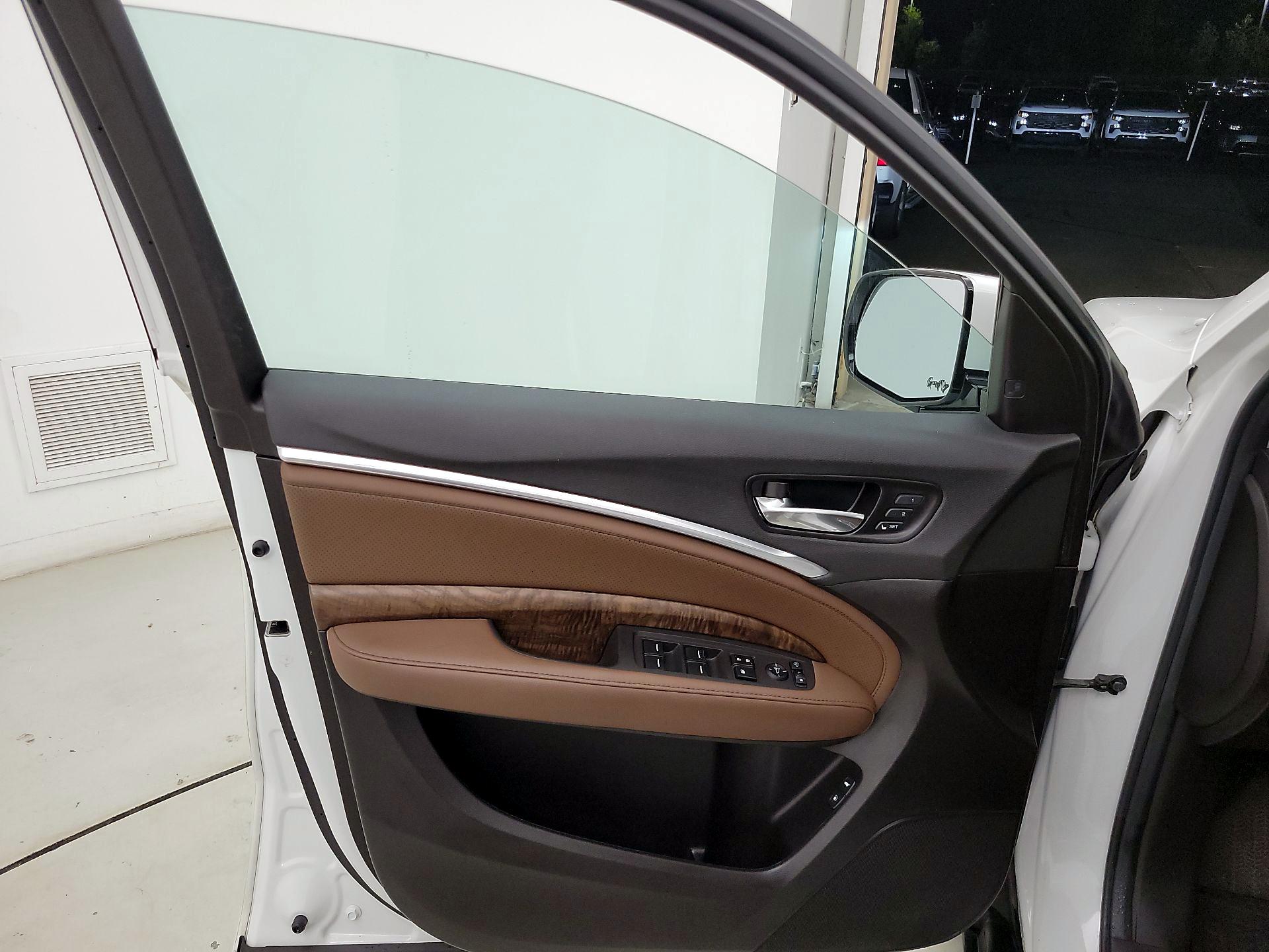 Thumbnail: 2020 Acura MDX - 12