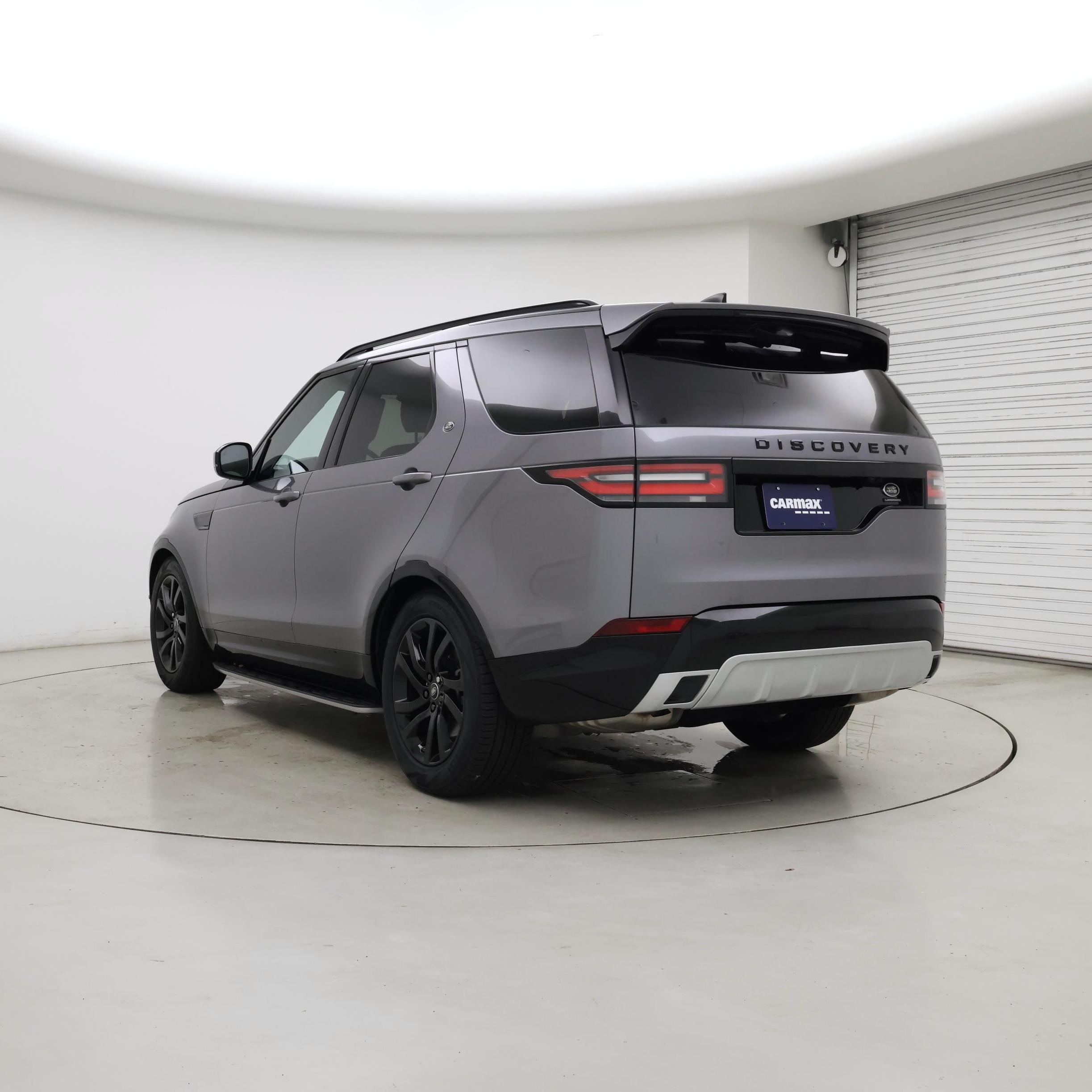 Thumbnail: 2020 Land Rover Discovery - 2