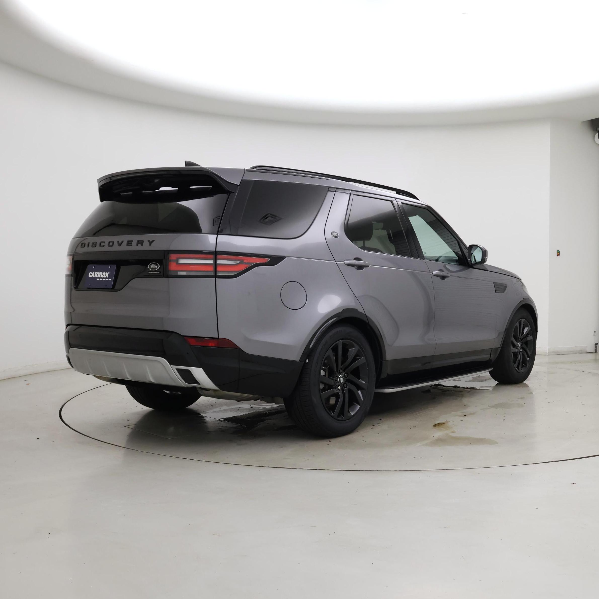 Thumbnail: 2020 Land Rover Discovery - 8