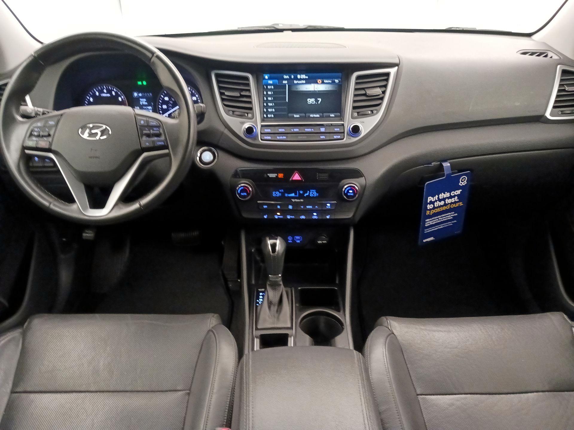 Thumbnail: 2016 Hyundai Tucson - 9