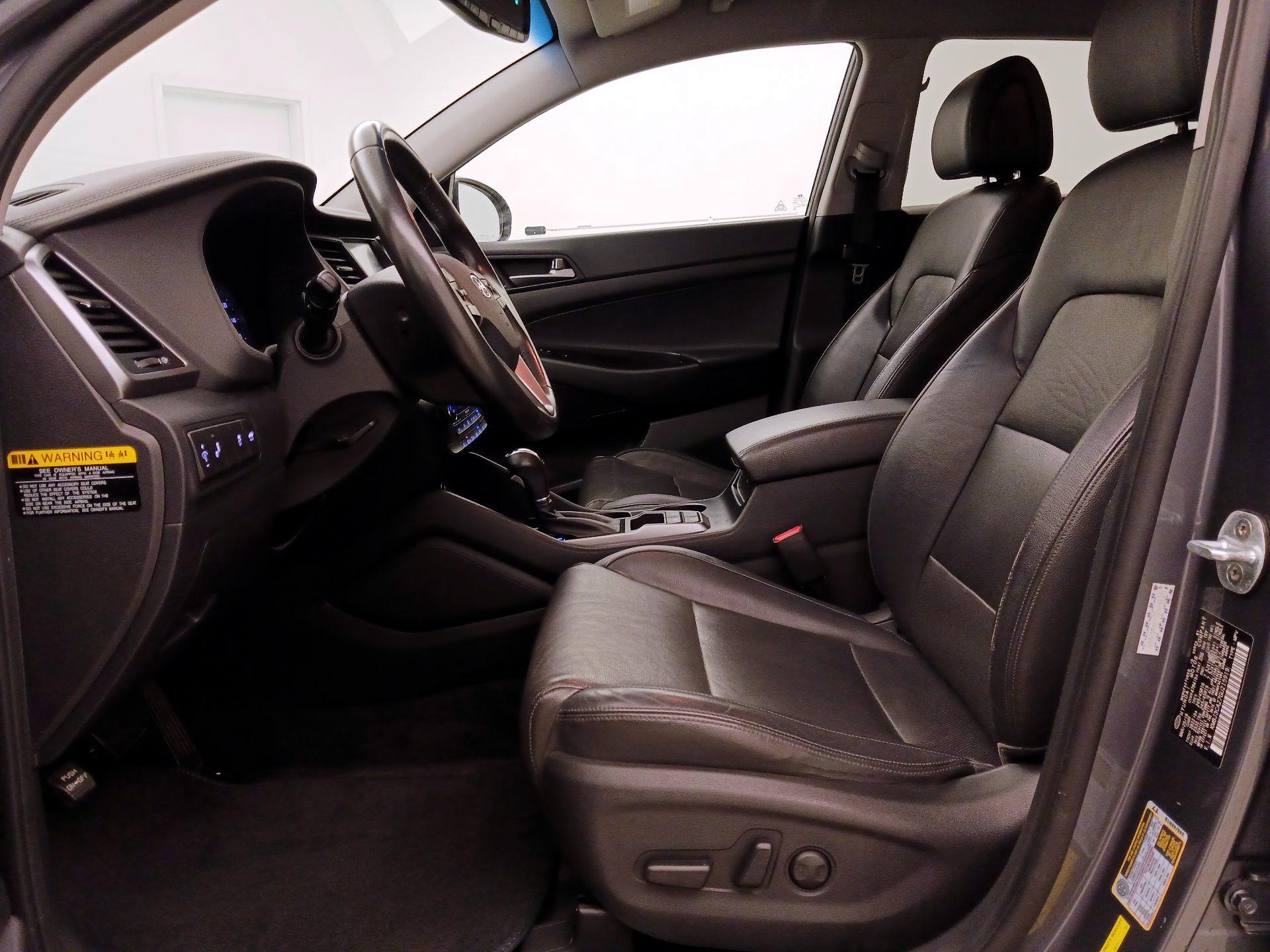 Thumbnail: 2016 Hyundai Tucson - 11