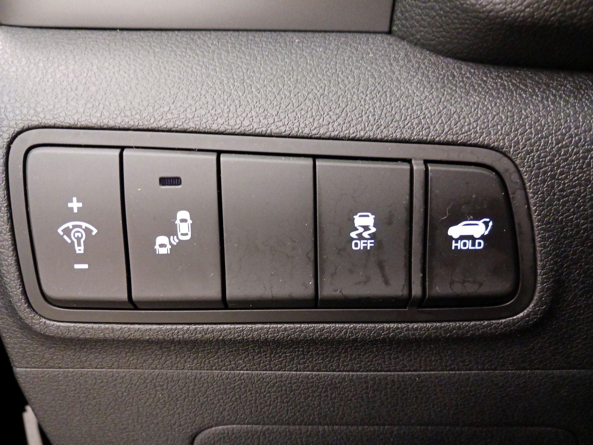 Thumbnail: 2016 Hyundai Tucson - 13