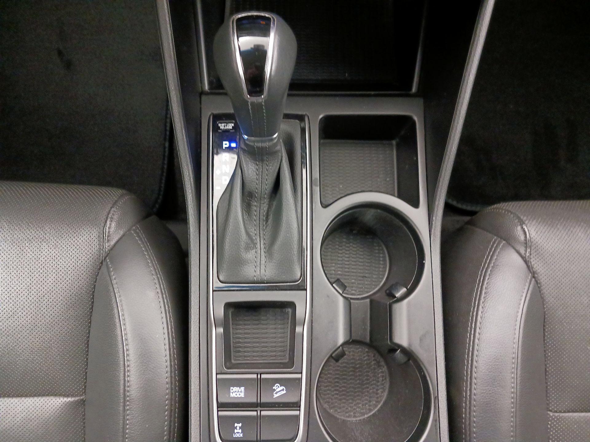 Thumbnail: 2016 Hyundai Tucson - 18
