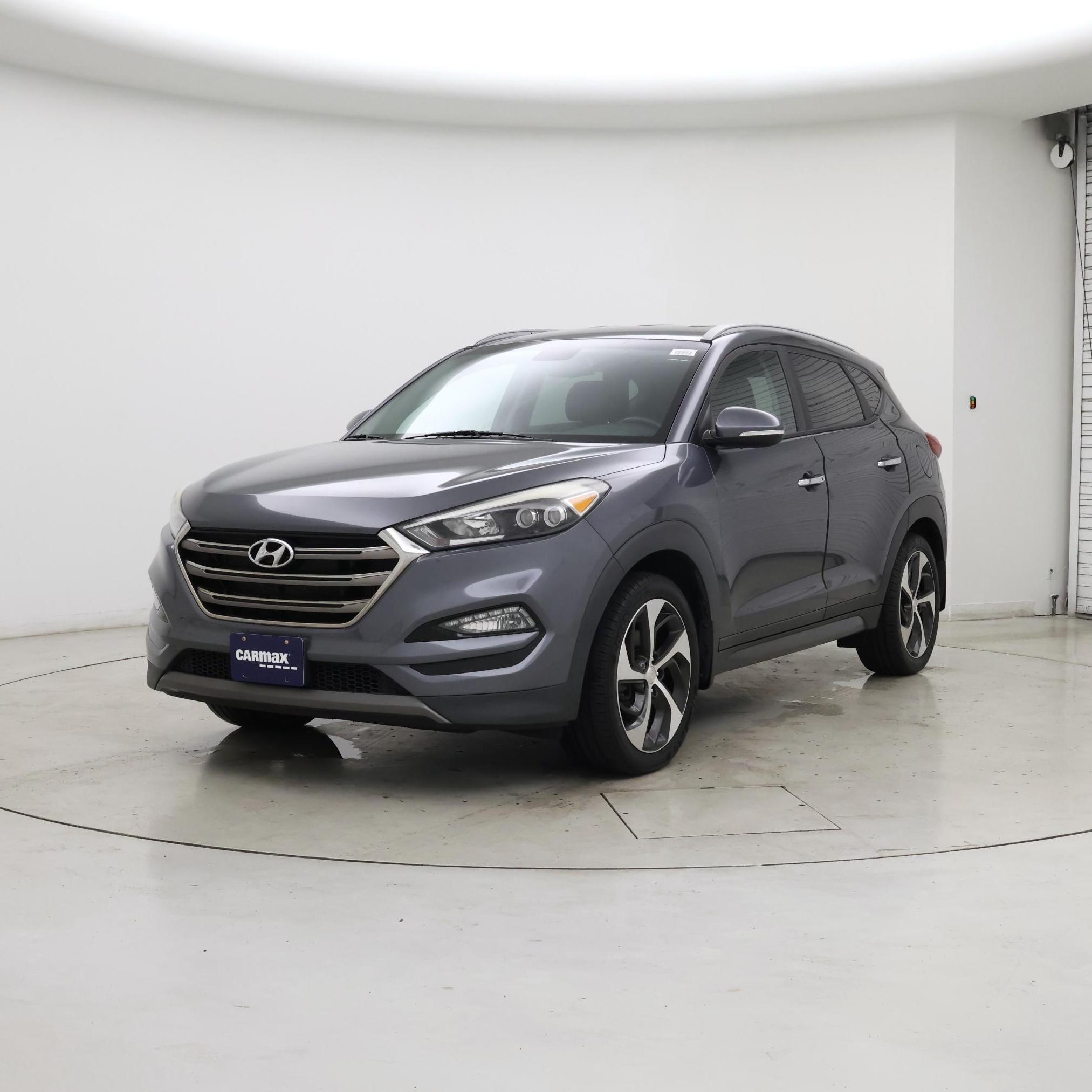 Thumbnail: 2016 Hyundai Tucson - 4