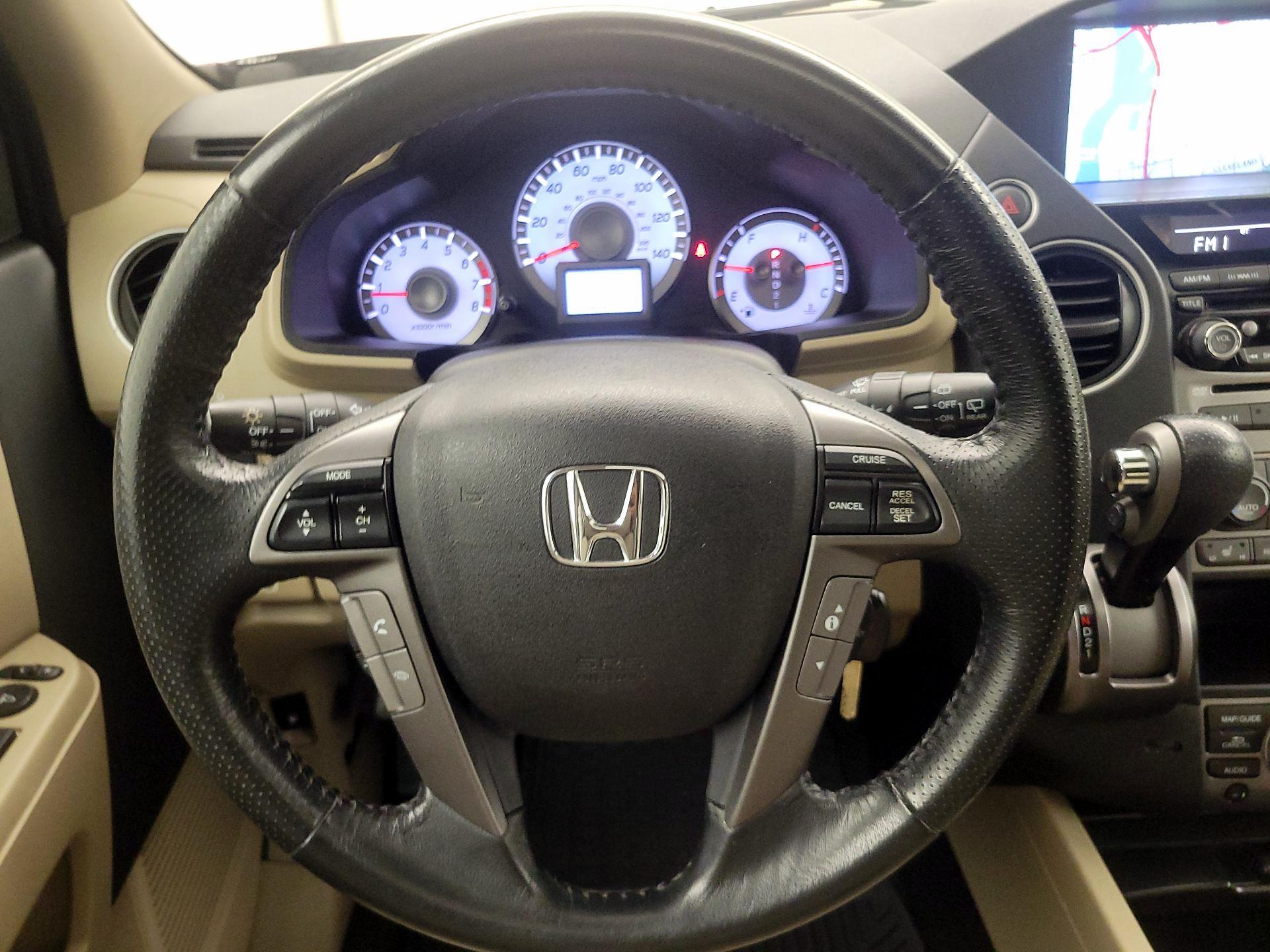 Thumbnail: 2014 Honda Pilot - 10