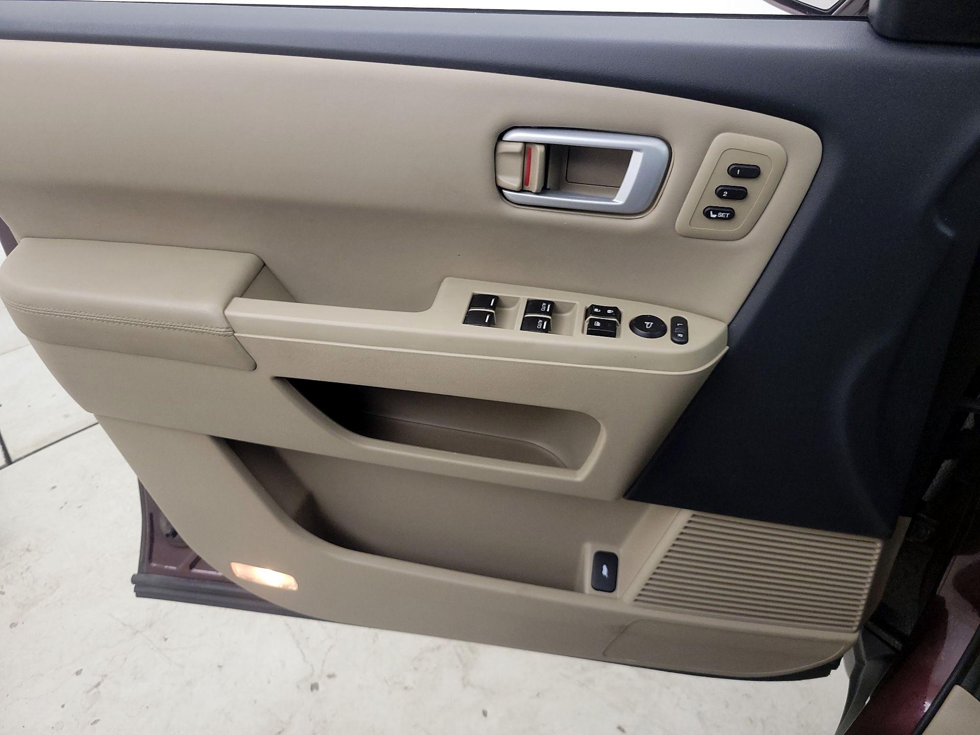 Thumbnail: 2014 Honda Pilot - 12