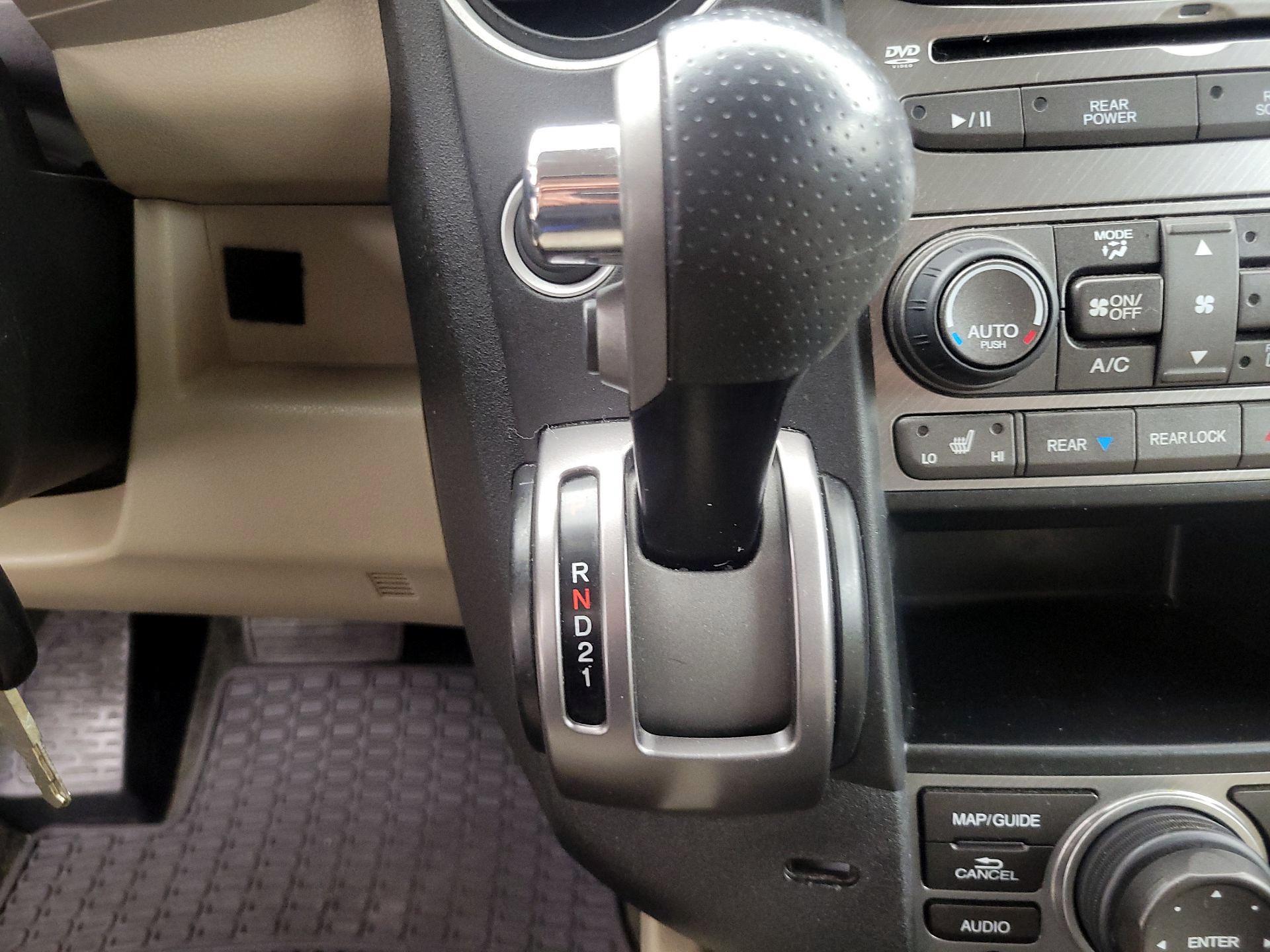 Thumbnail: 2014 Honda Pilot - 18
