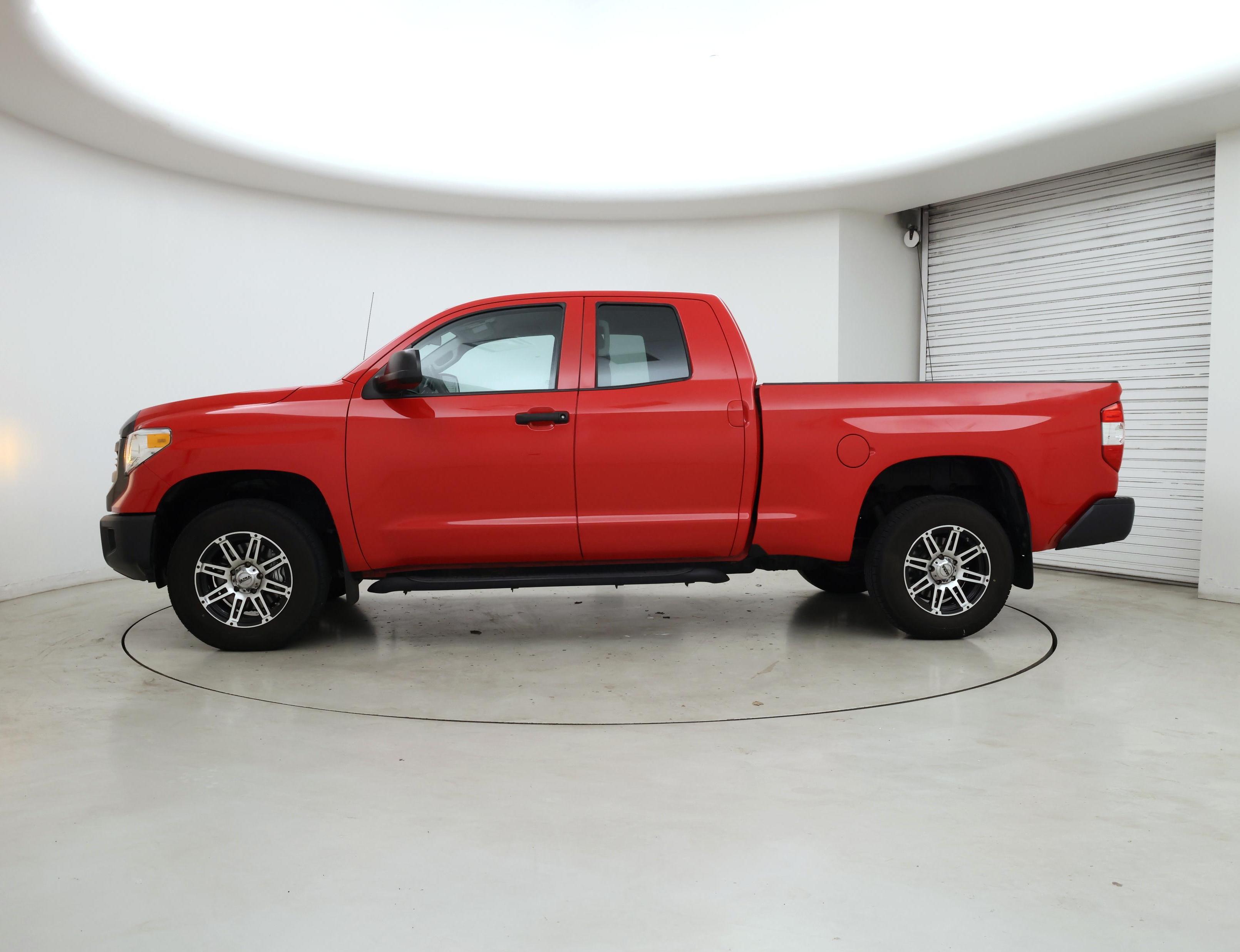 Thumbnail: 2016 Toyota Tundra - 3