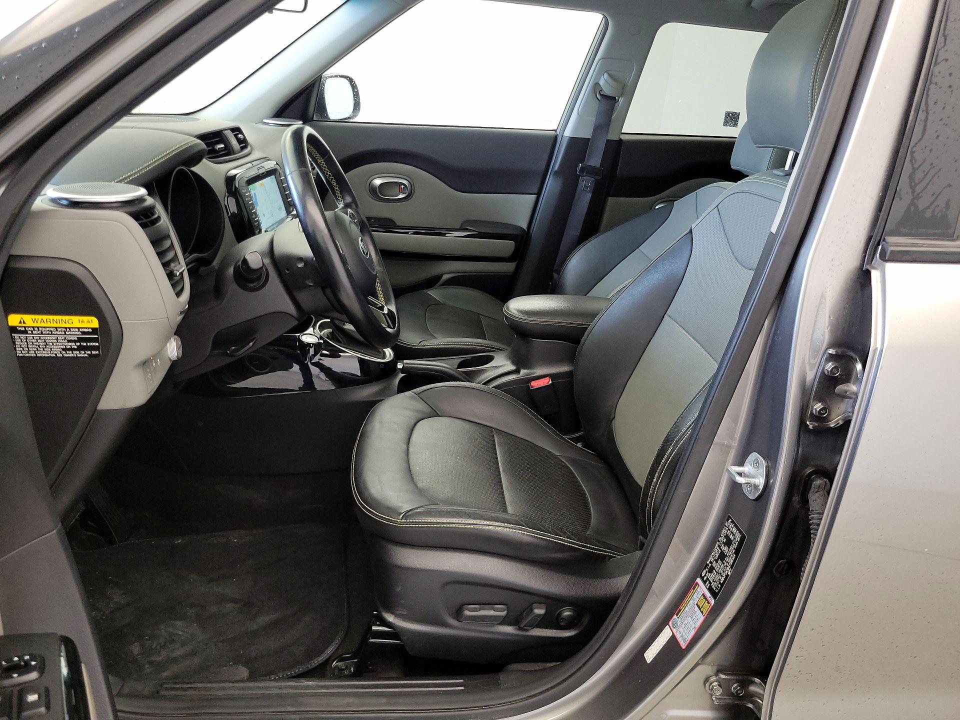 Thumbnail: 2016 Kia Soul - 11