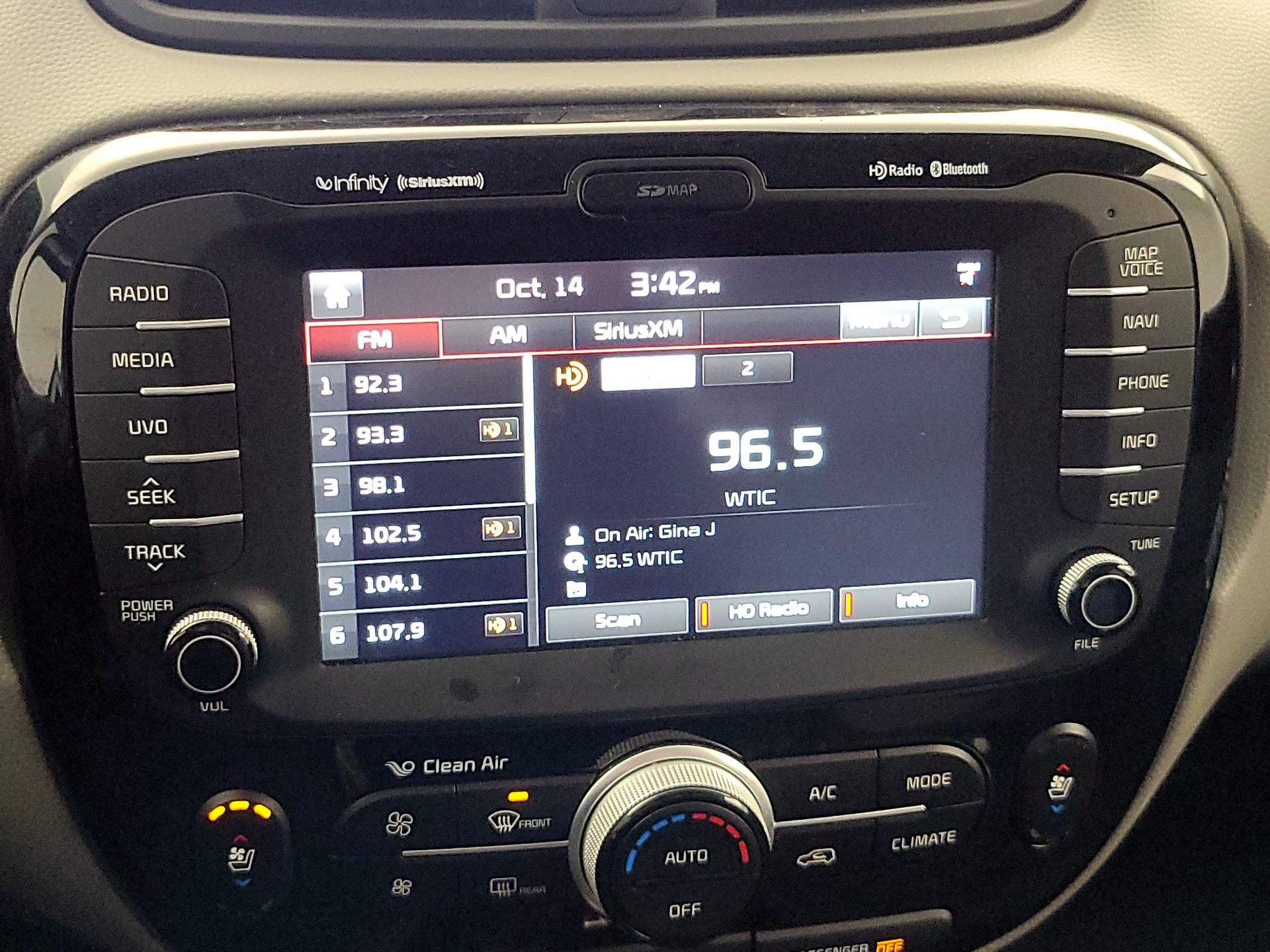 Thumbnail: 2016 Kia Soul - 16