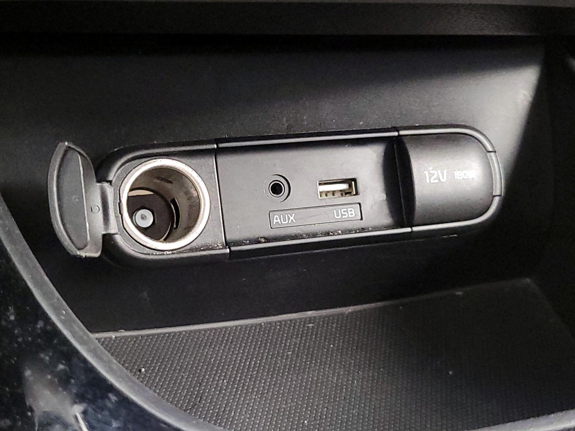 Thumbnail: 2016 Kia Soul - 19