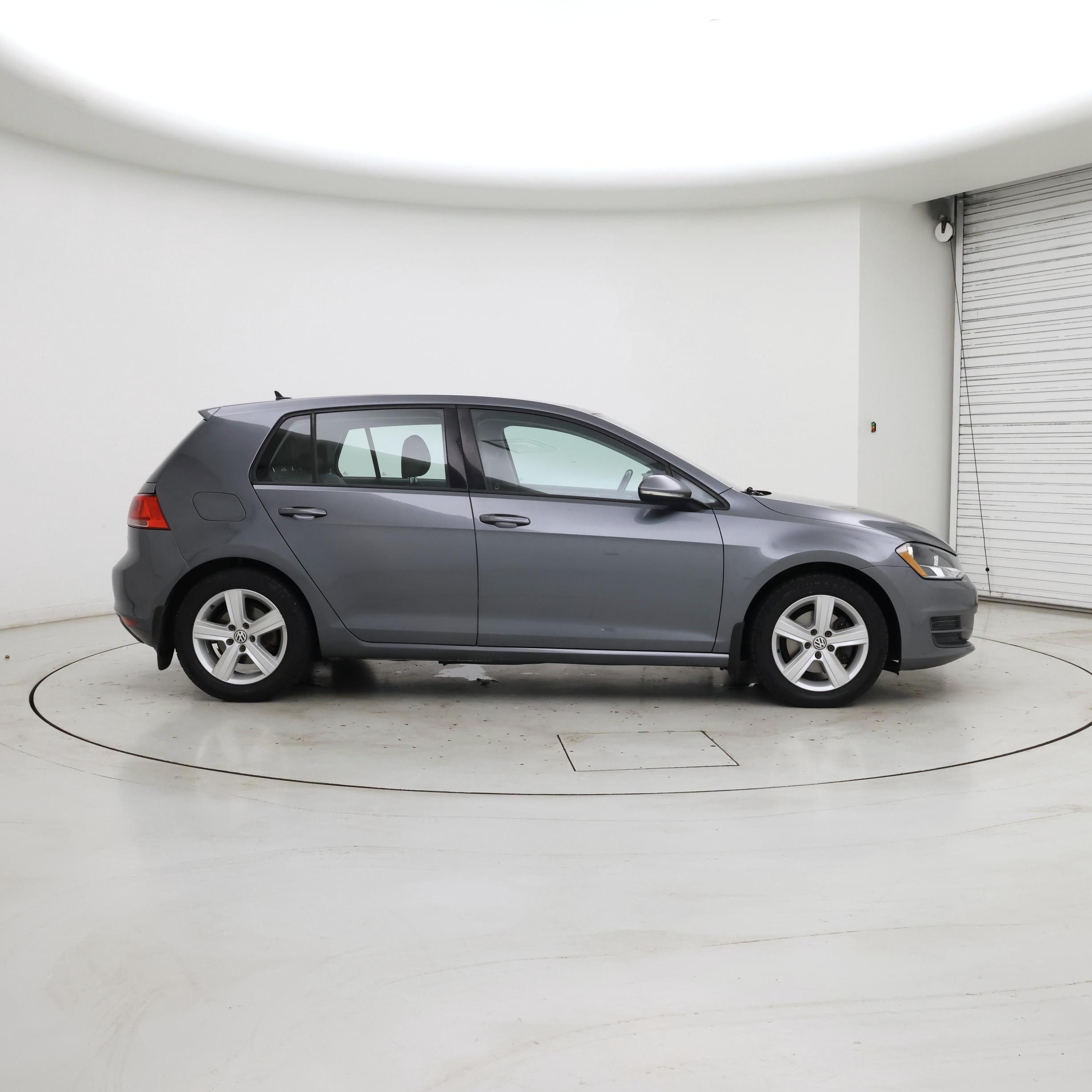 Thumbnail: 2017 Volkswagen Golf - 7