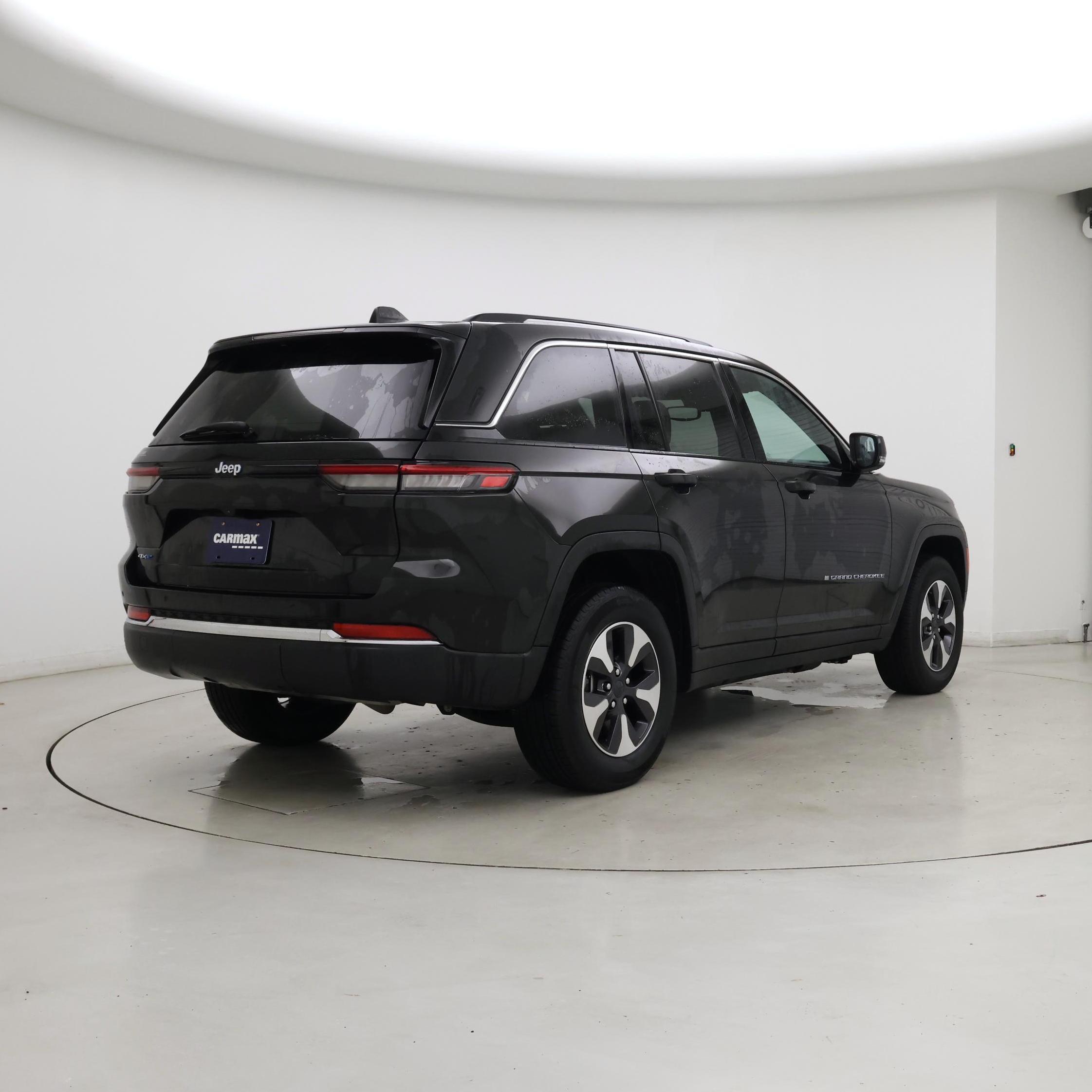 Thumbnail: 2023 Jeep Grand Cherokee - 8