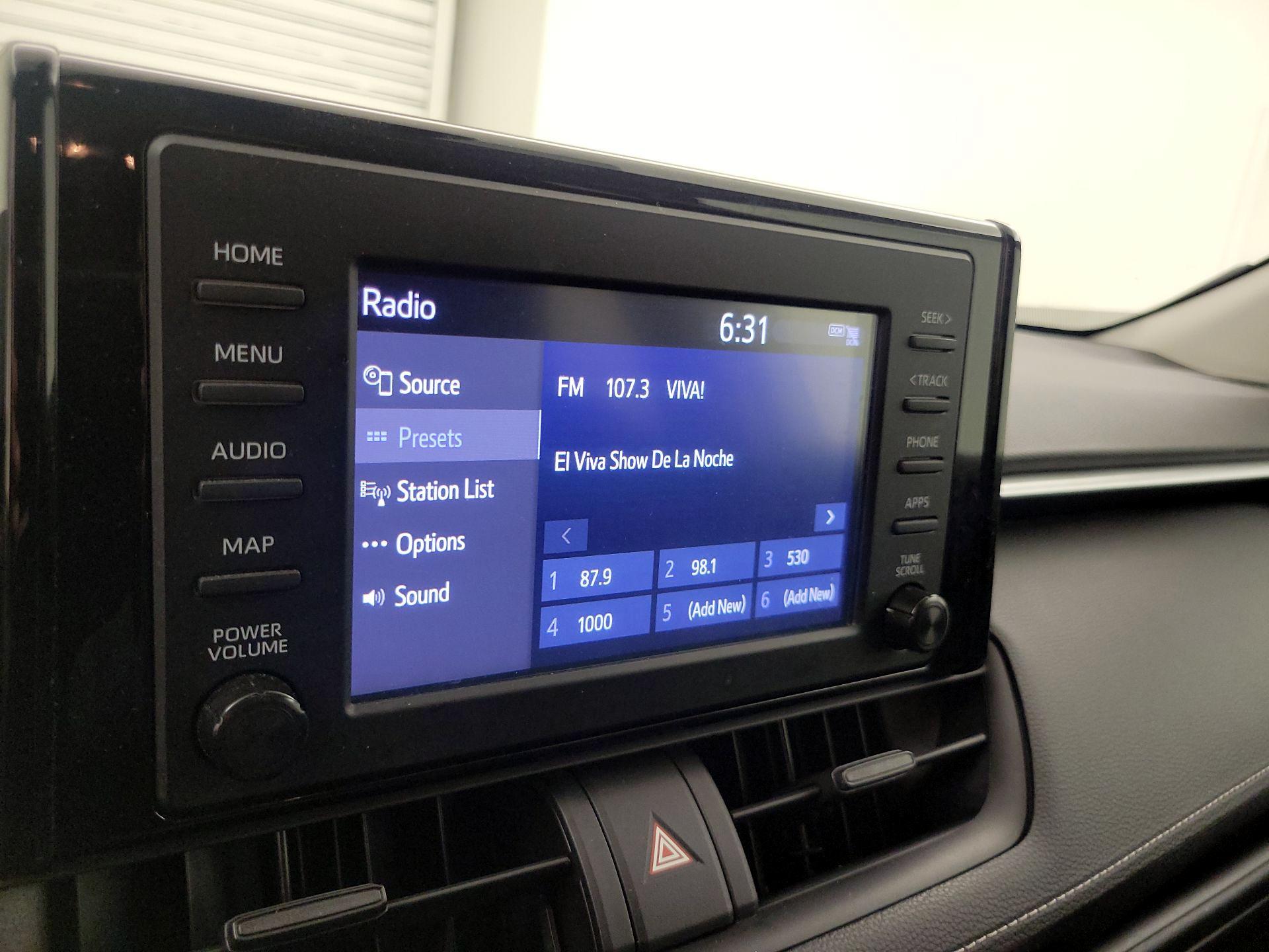Thumbnail: 2019 Toyota RAV4 - 15