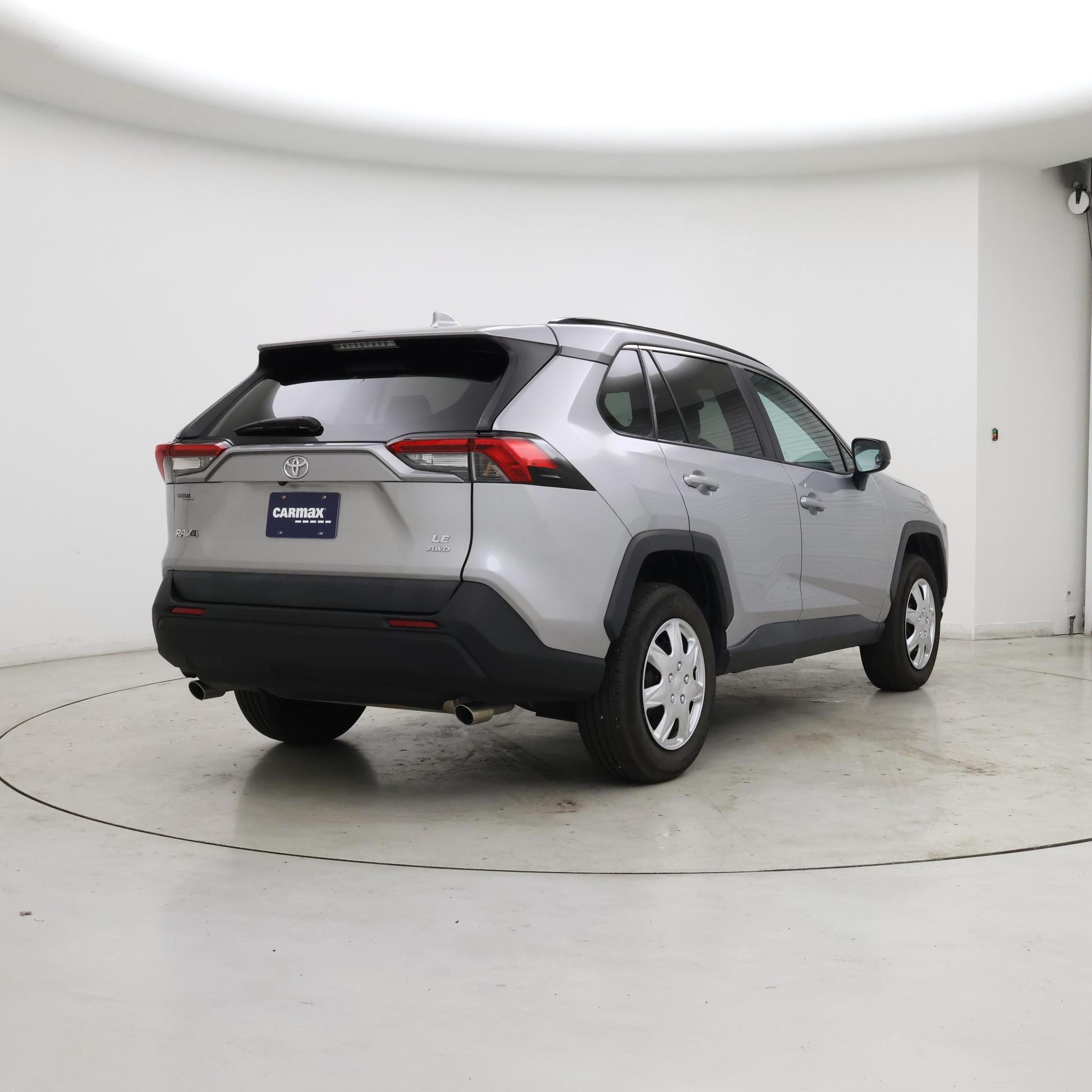 Thumbnail: 2019 Toyota RAV4 - 8
