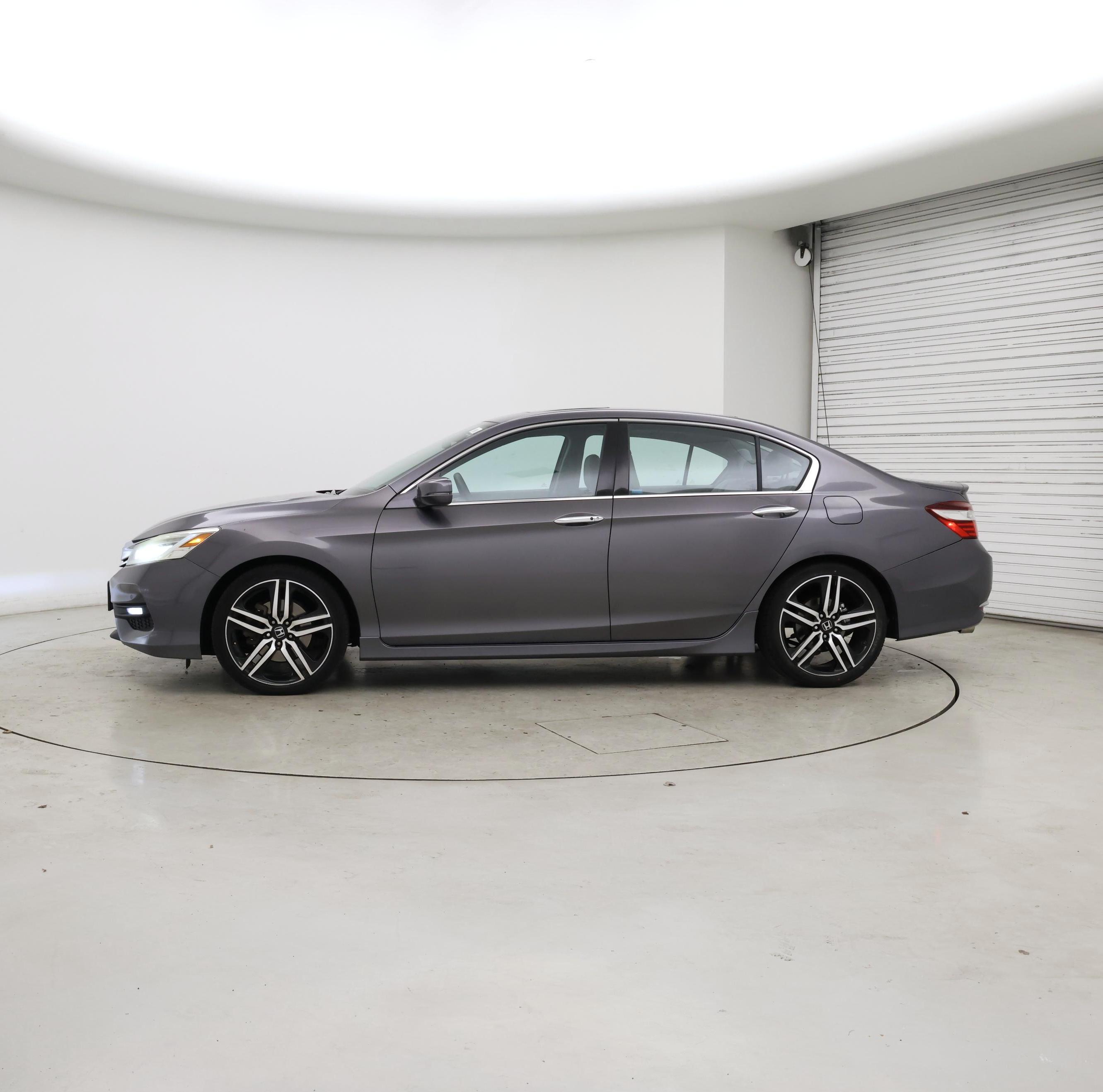 Thumbnail: 2016 Honda Accord - 3