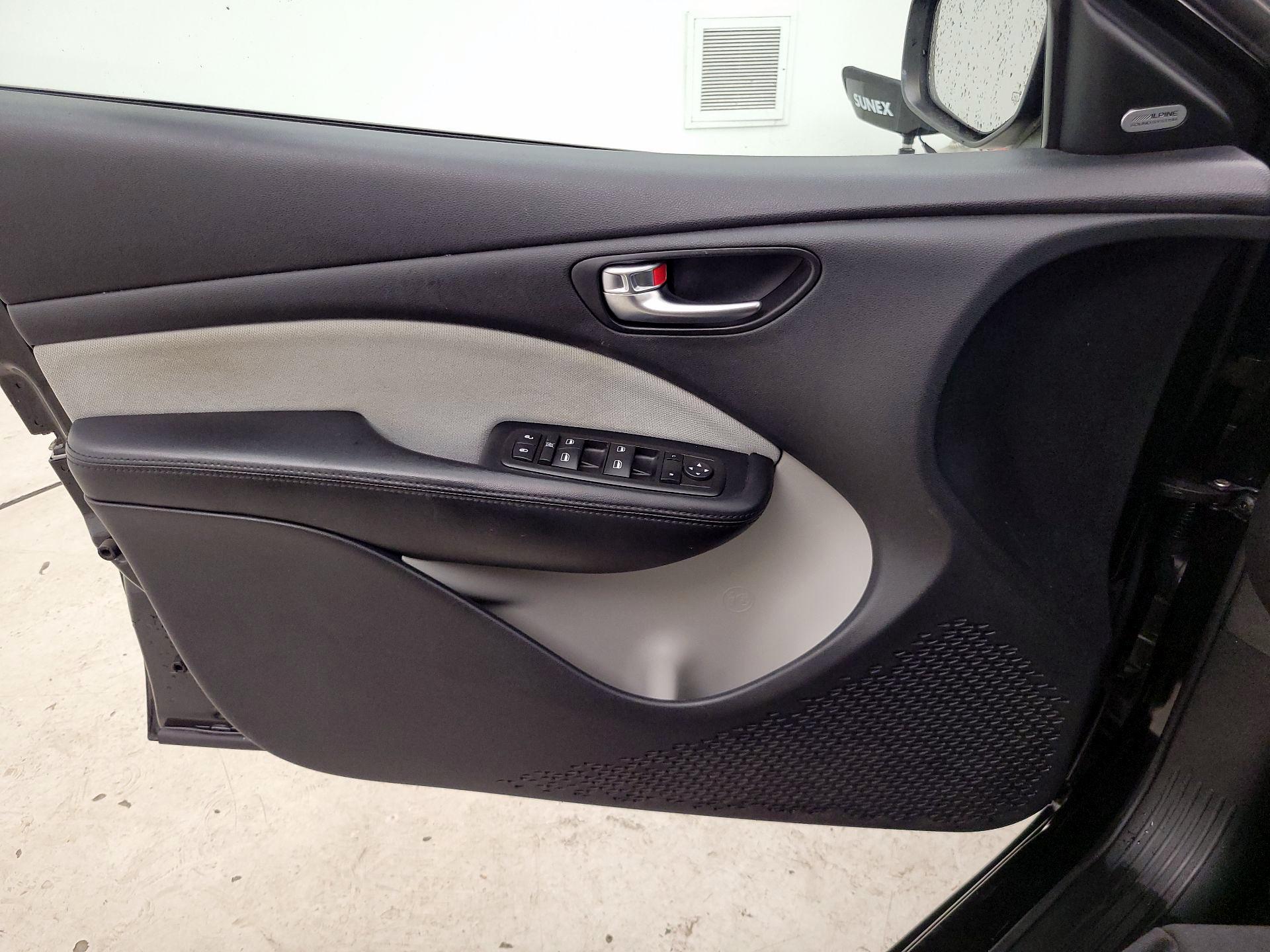 Thumbnail: 2015 Dodge Dart - 12