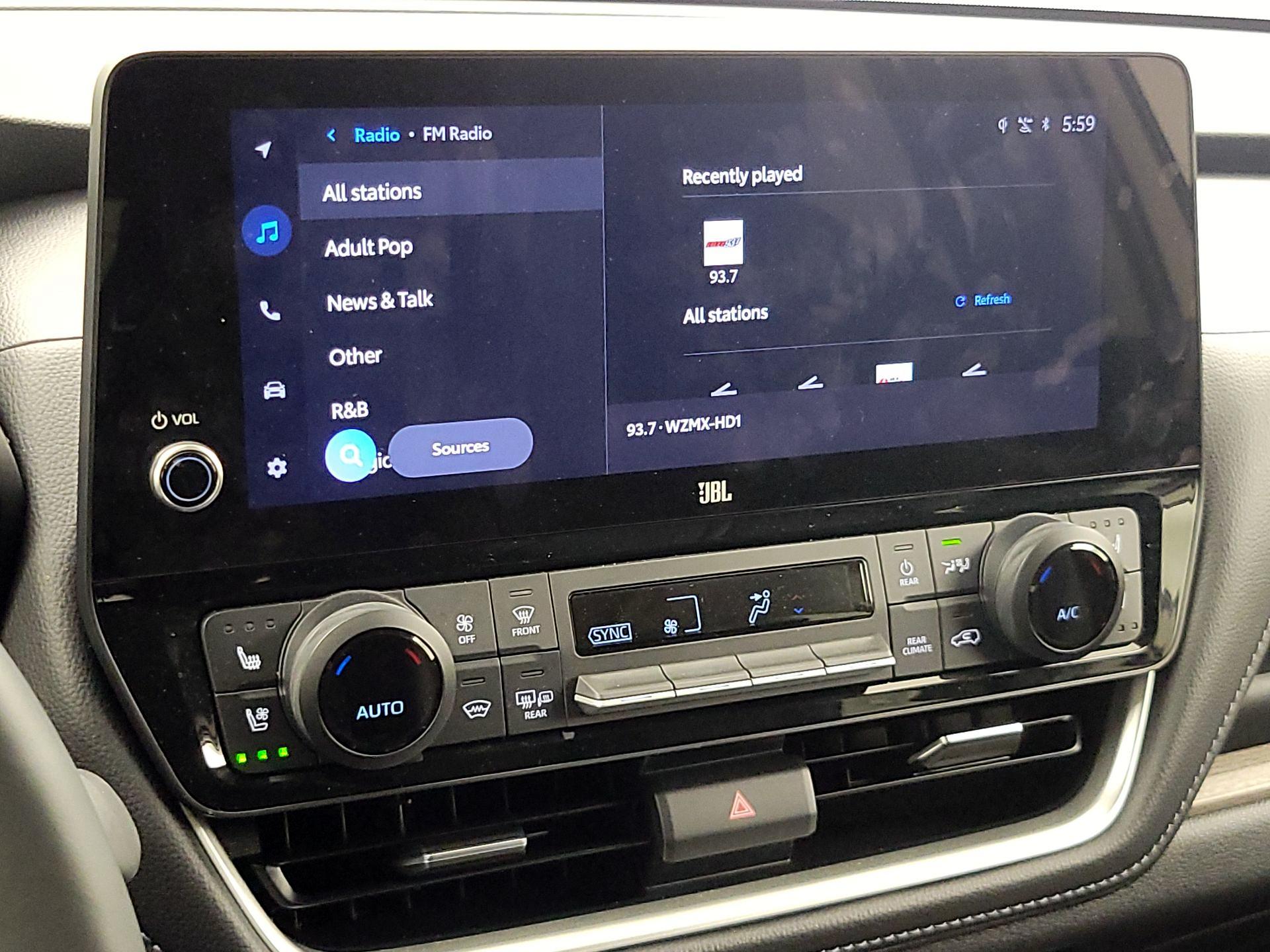 Thumbnail: 2024 Toyota Grand Highlander - 15