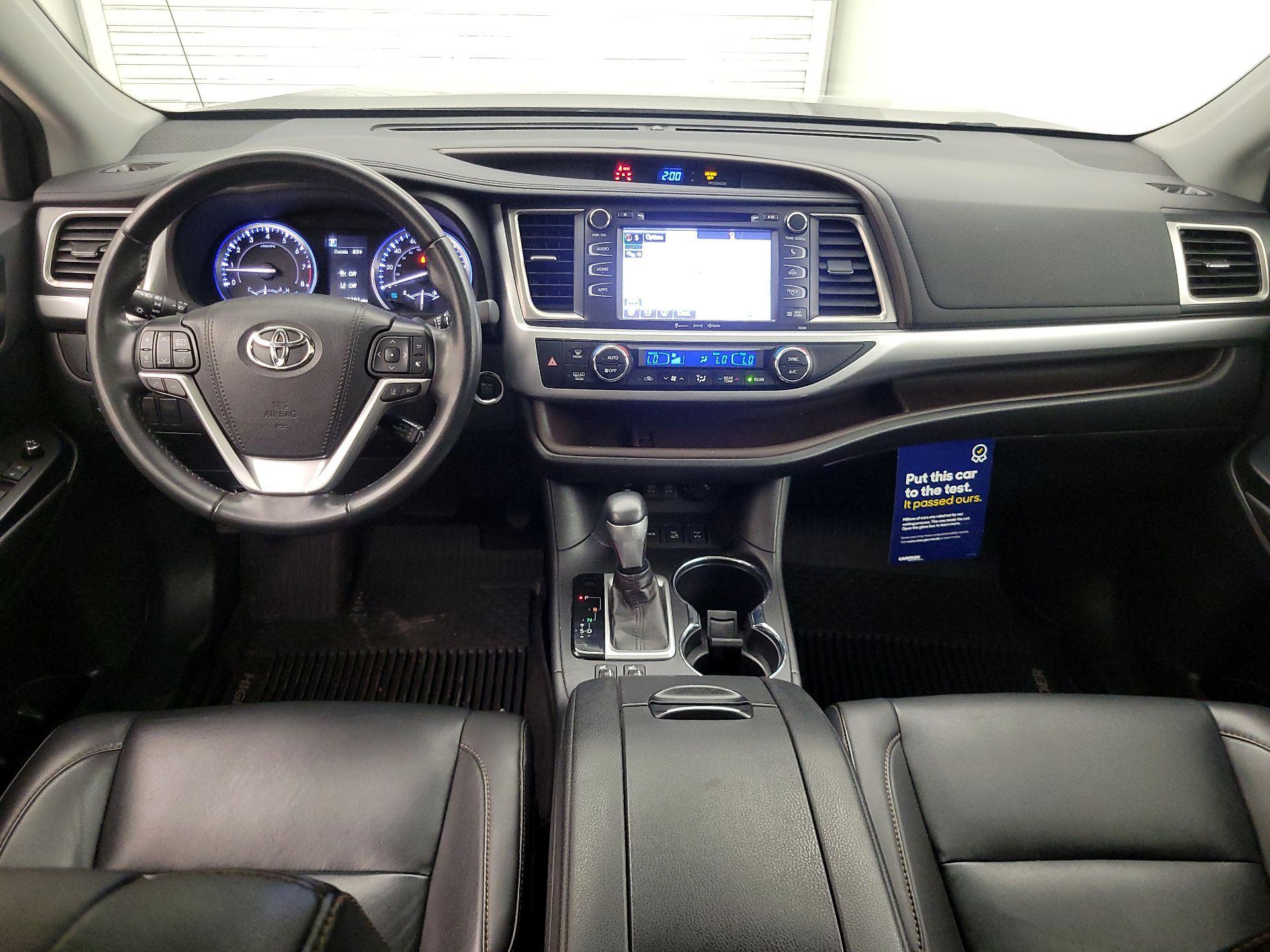 Thumbnail: 2019 Toyota Highlander - 9