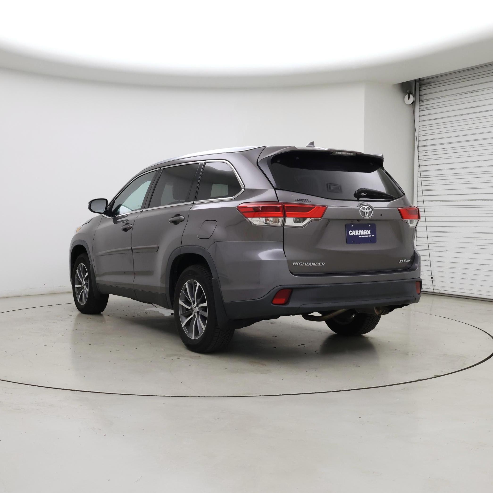 Thumbnail: 2019 Toyota Highlander - 2