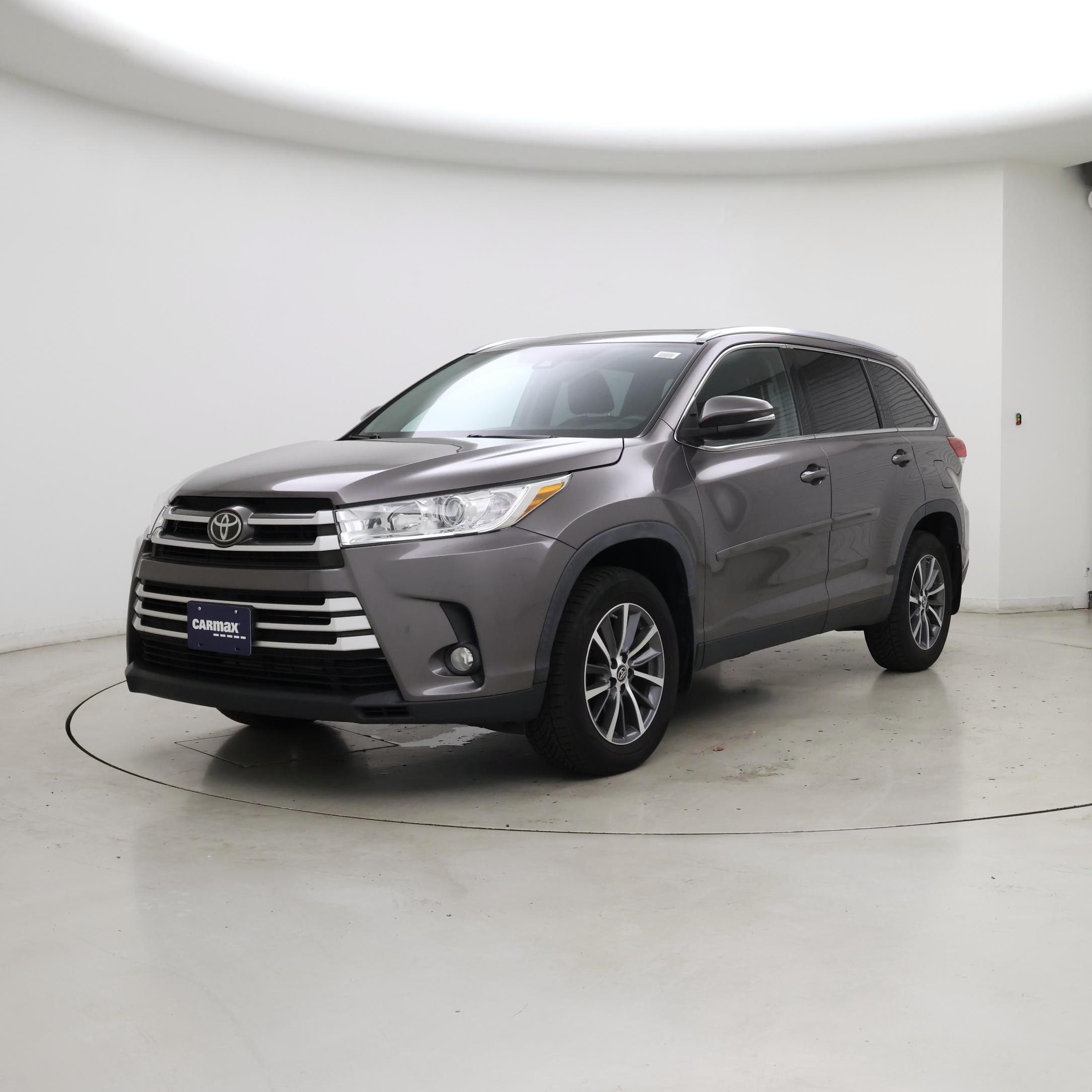 Thumbnail: 2019 Toyota Highlander - 4