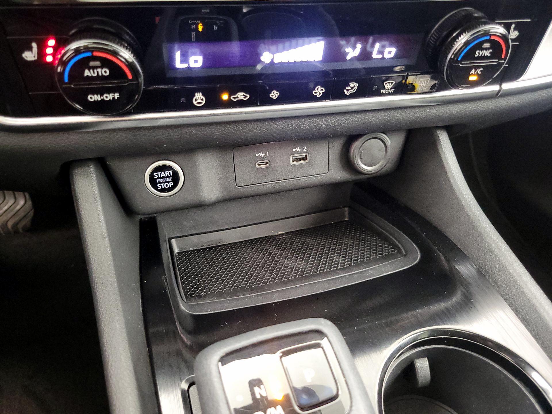 Thumbnail: 2021 Nissan Rogue - 16