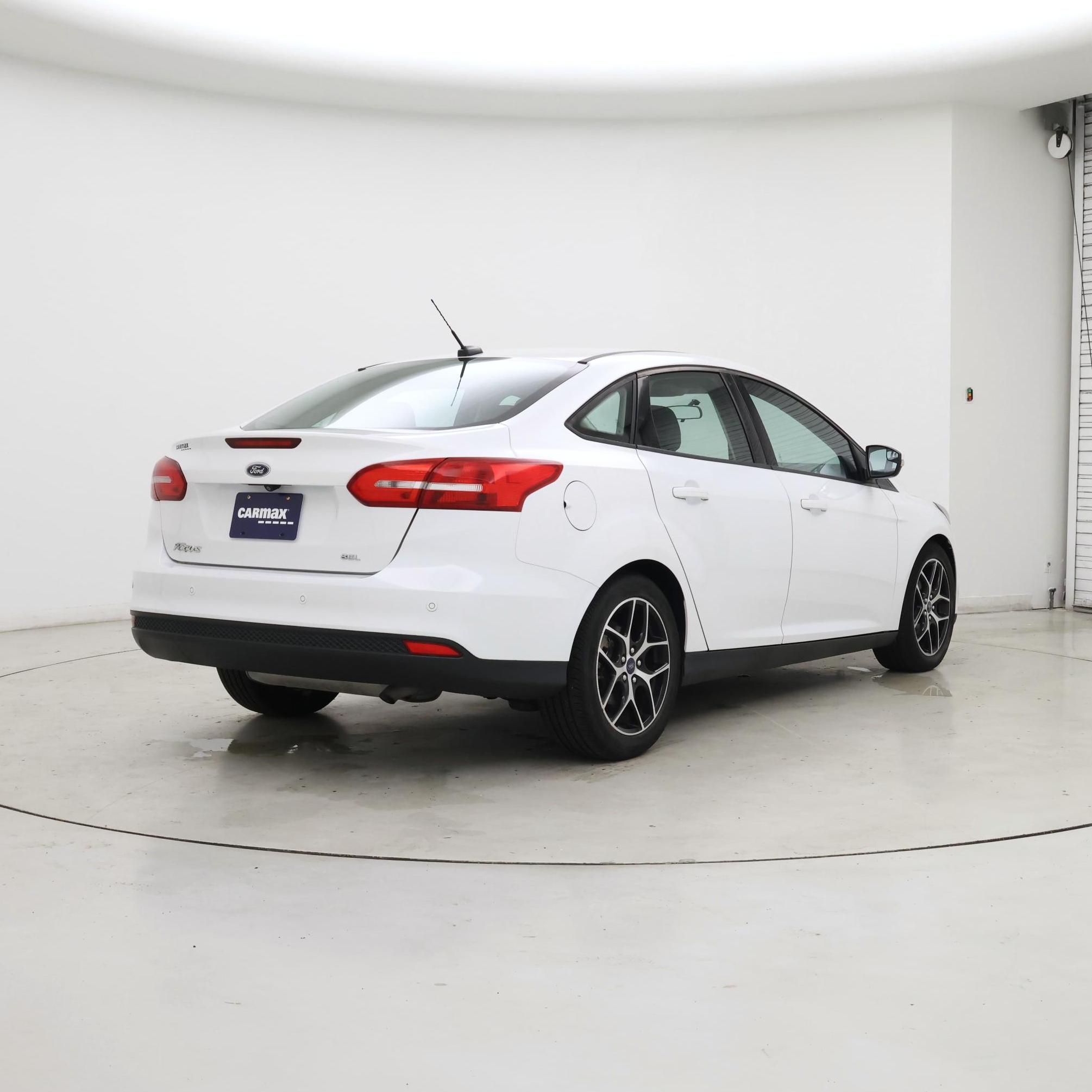 Thumbnail: 2018 Ford Focus - 8