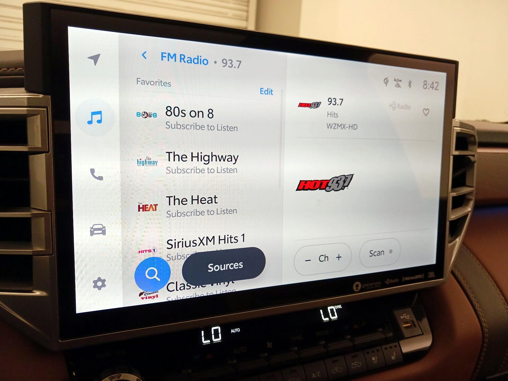 Thumbnail: 2023 Toyota Tundra - 15