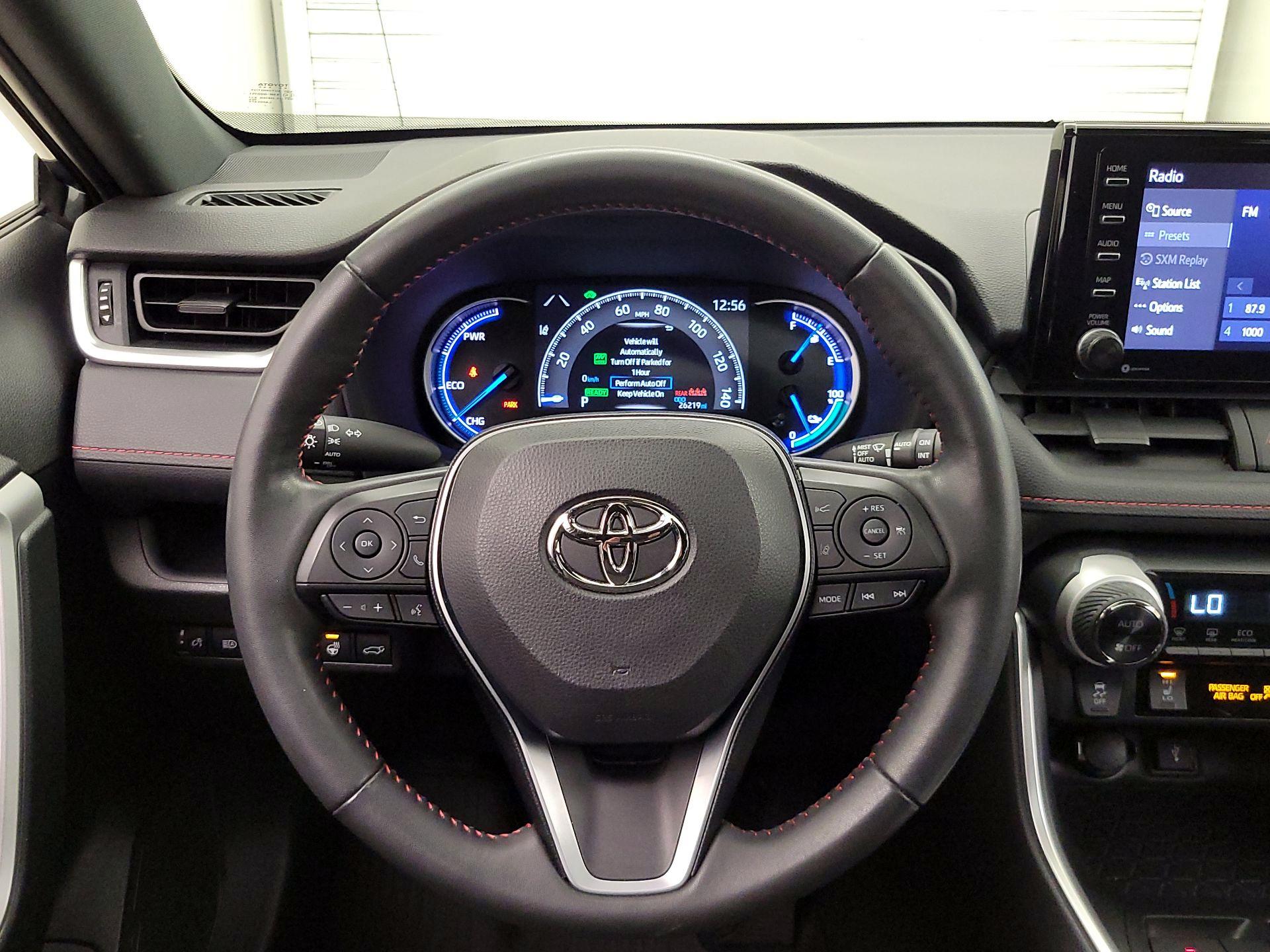 Thumbnail: 2022 Toyota RAV4 - 10