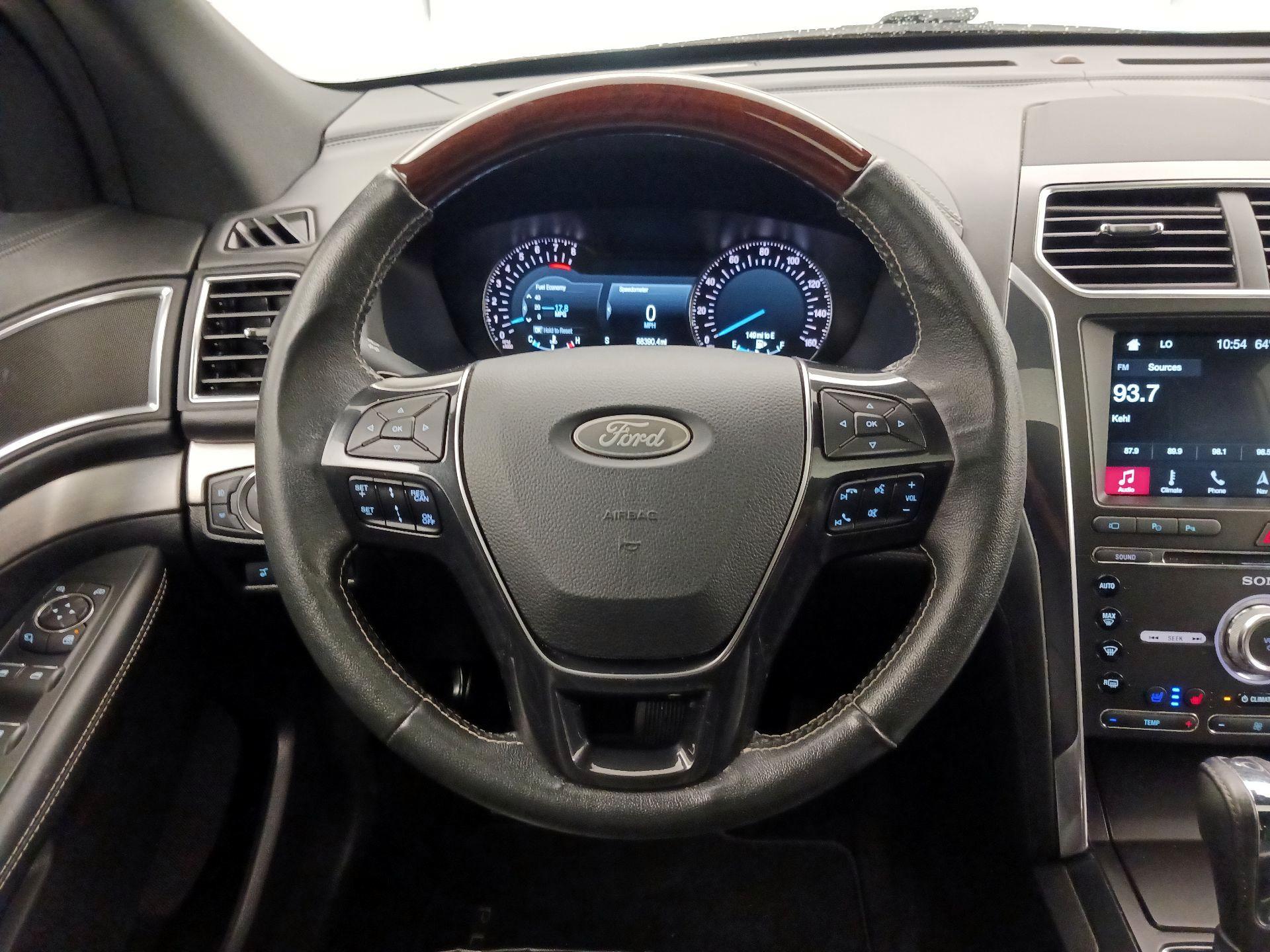 Thumbnail: 2018 Ford Explorer - 10