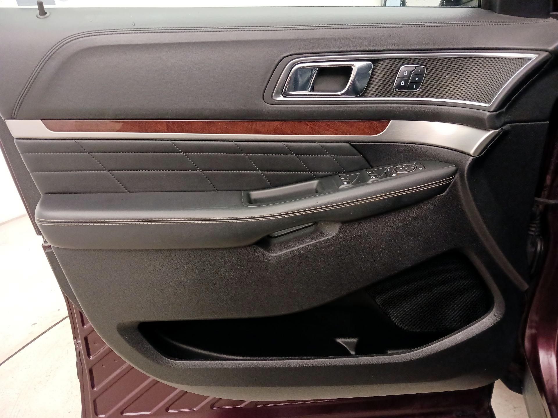 Thumbnail: 2018 Ford Explorer - 12