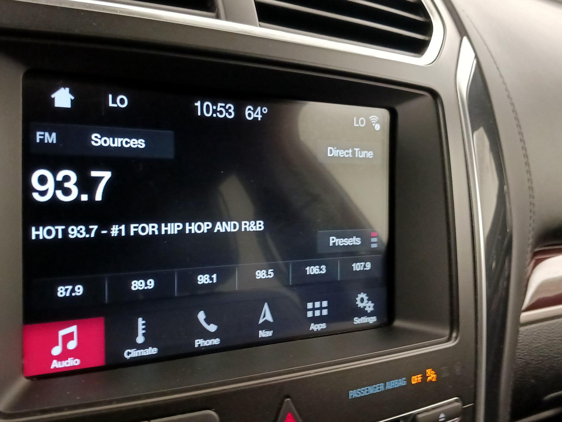 Thumbnail: 2018 Ford Explorer - 15