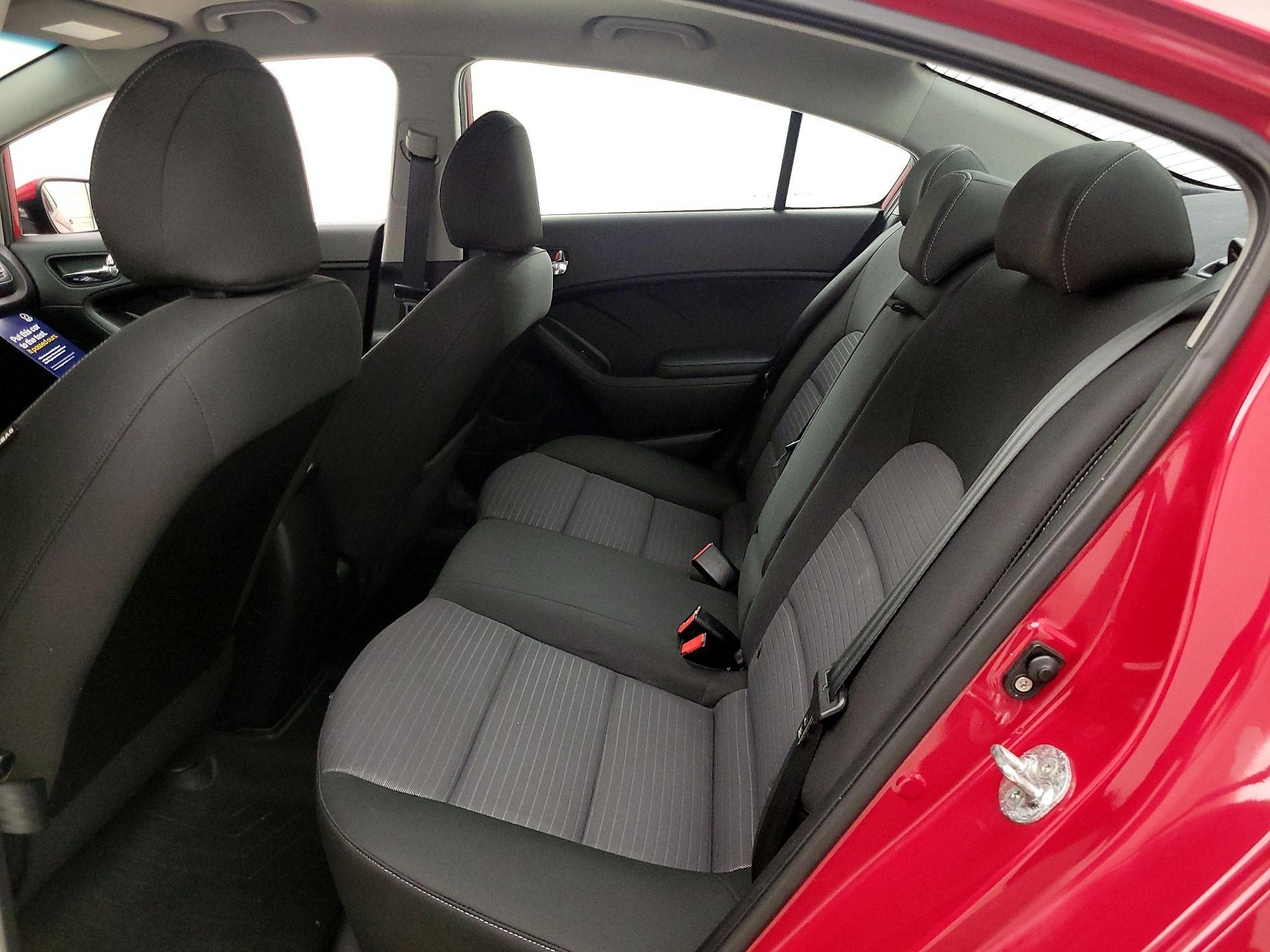 Thumbnail: 2016 Kia Forte - 19