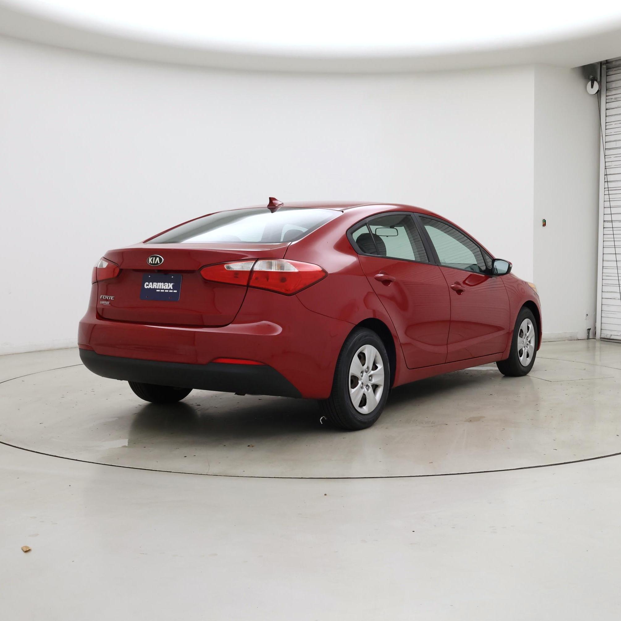 Thumbnail: 2016 Kia Forte - 8