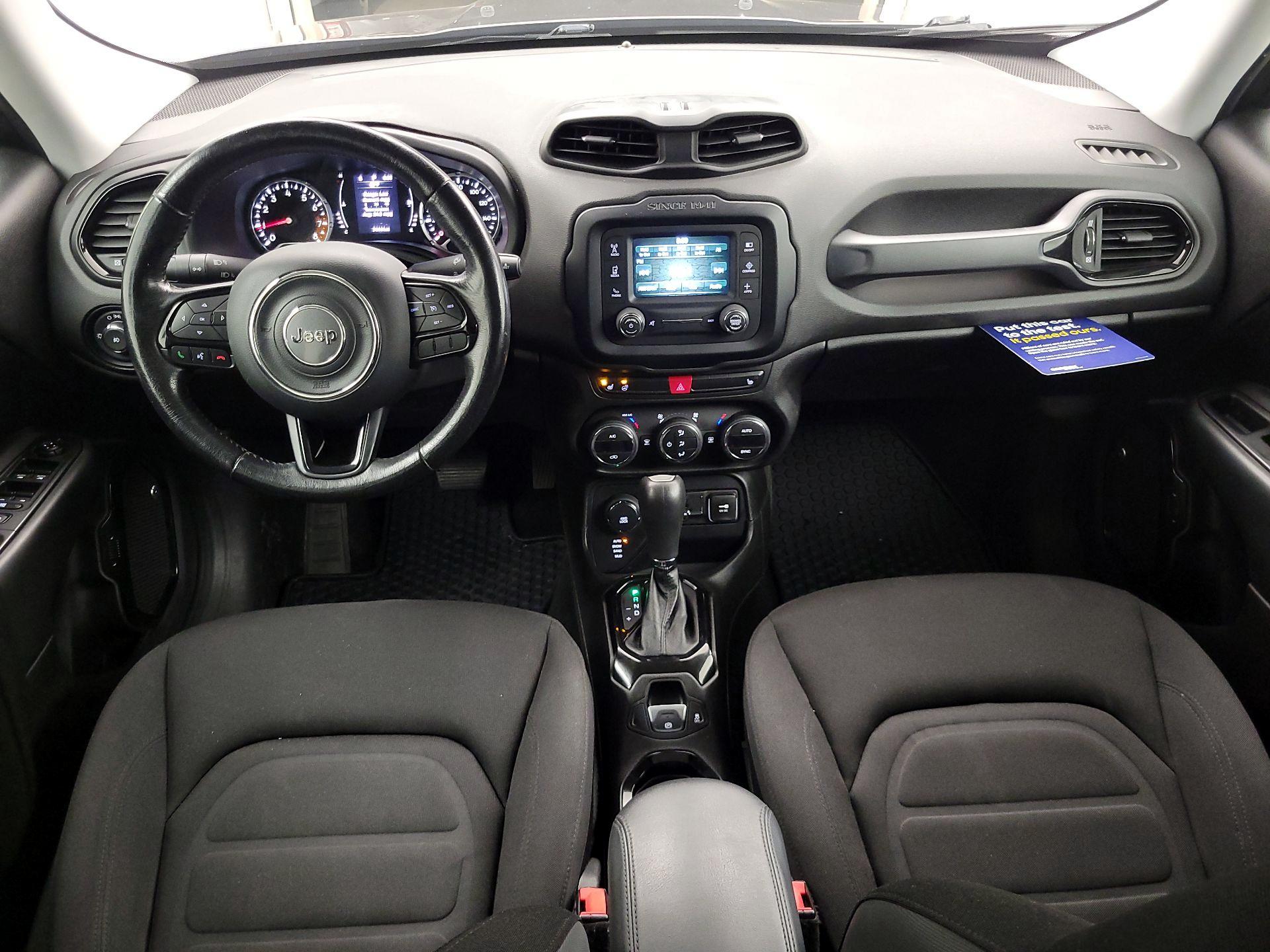 Thumbnail: 2016 Jeep Renegade - 9