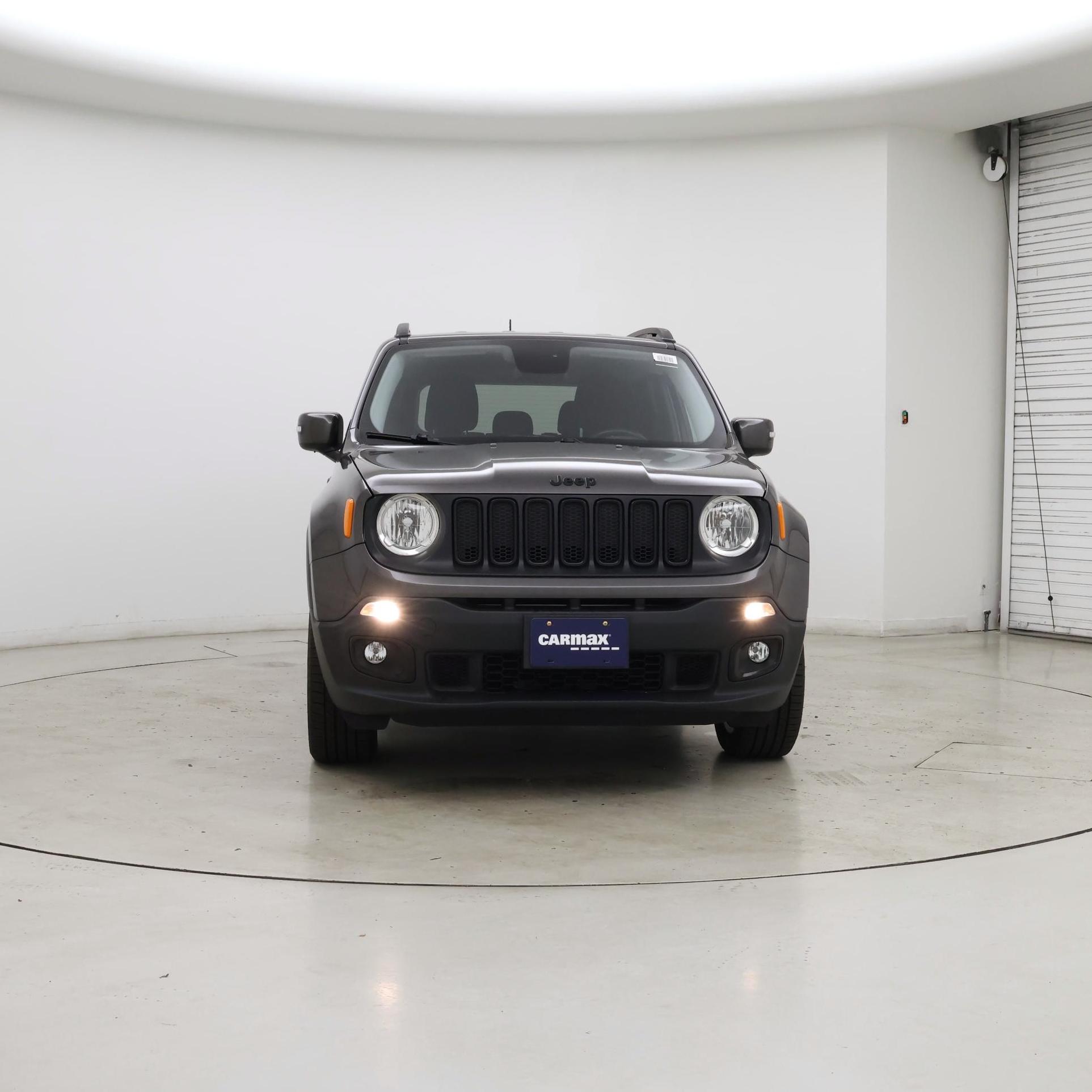 Thumbnail: 2016 Jeep Renegade - 5