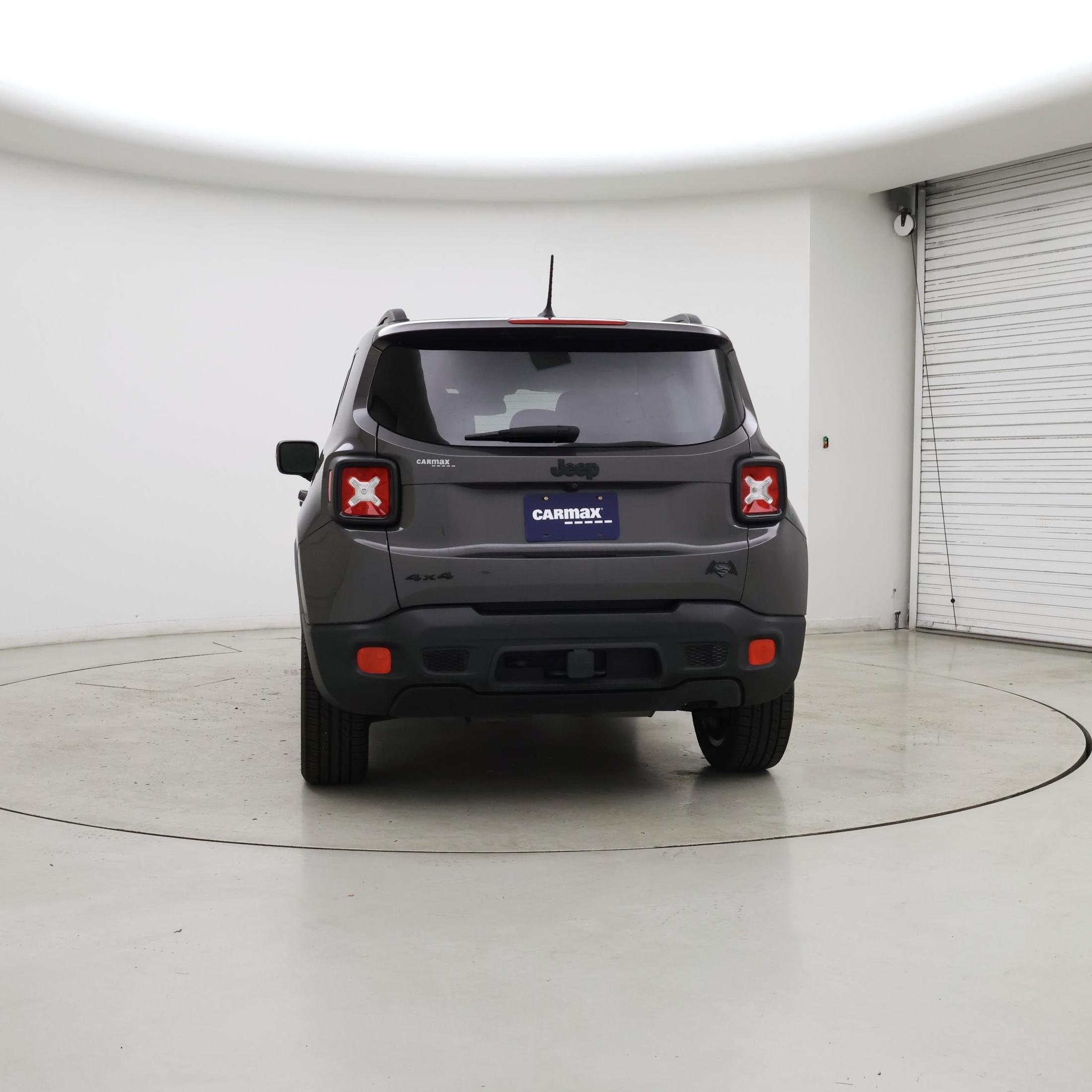 Thumbnail: 2016 Jeep Renegade - 6