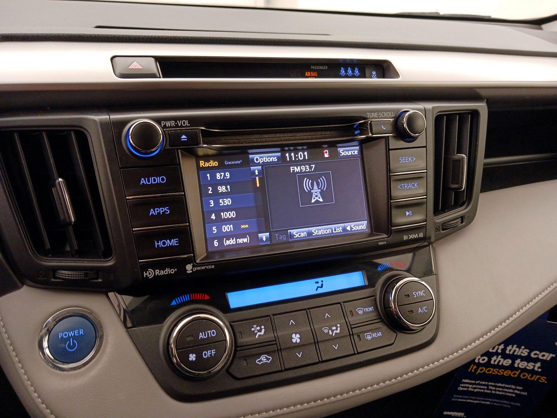Thumbnail: 2017 Toyota RAV4 - 15