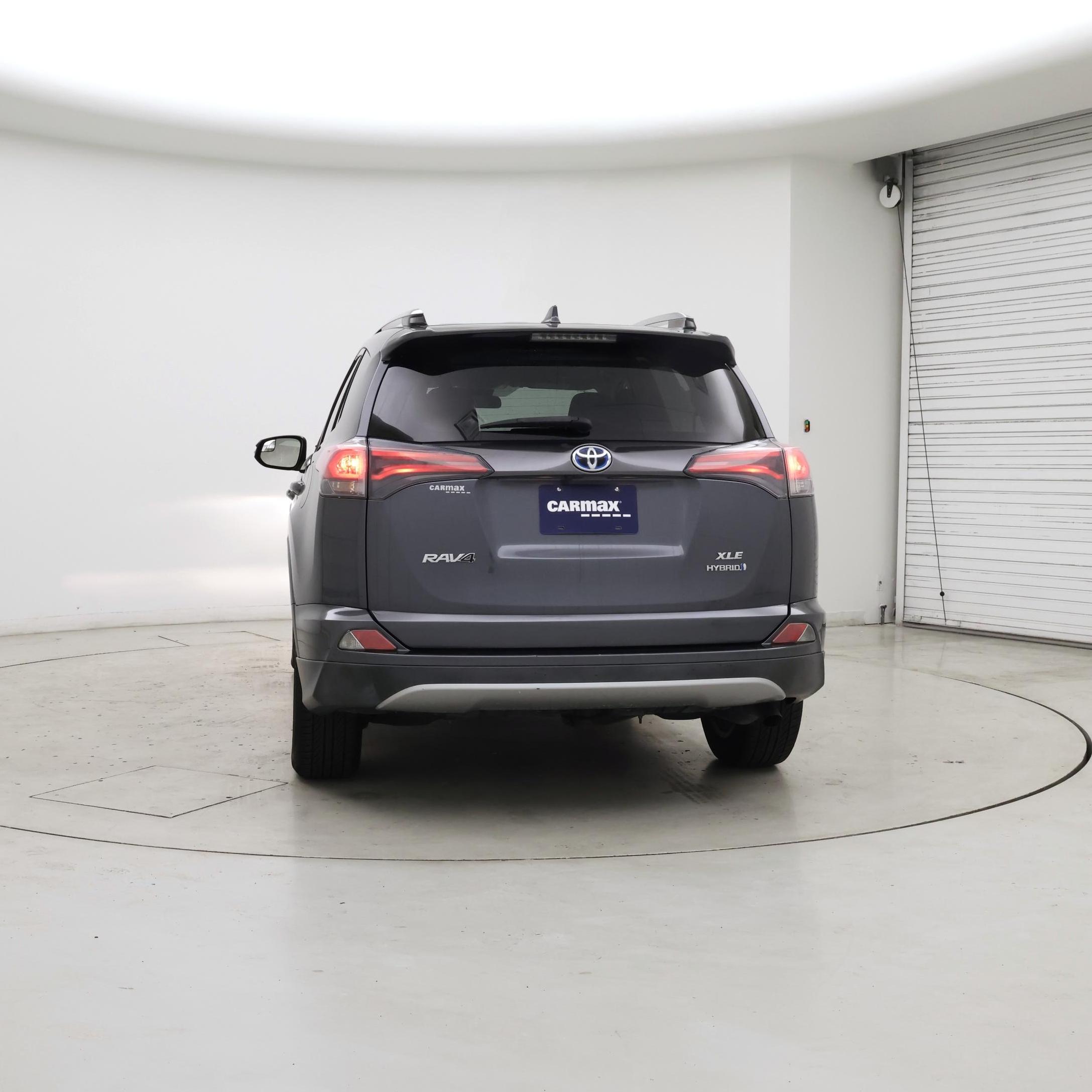 Thumbnail: 2017 Toyota RAV4 - 6