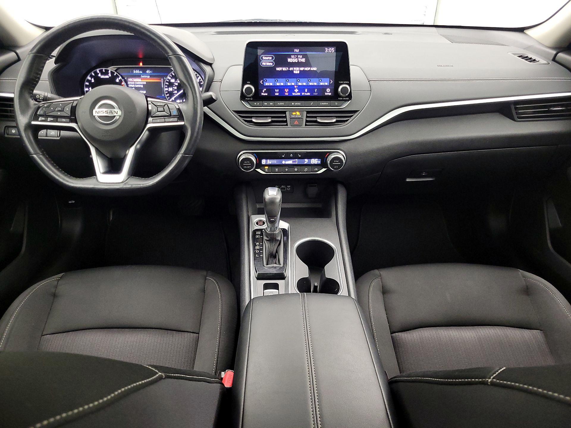 Thumbnail: 2019 Nissan Altima - 9