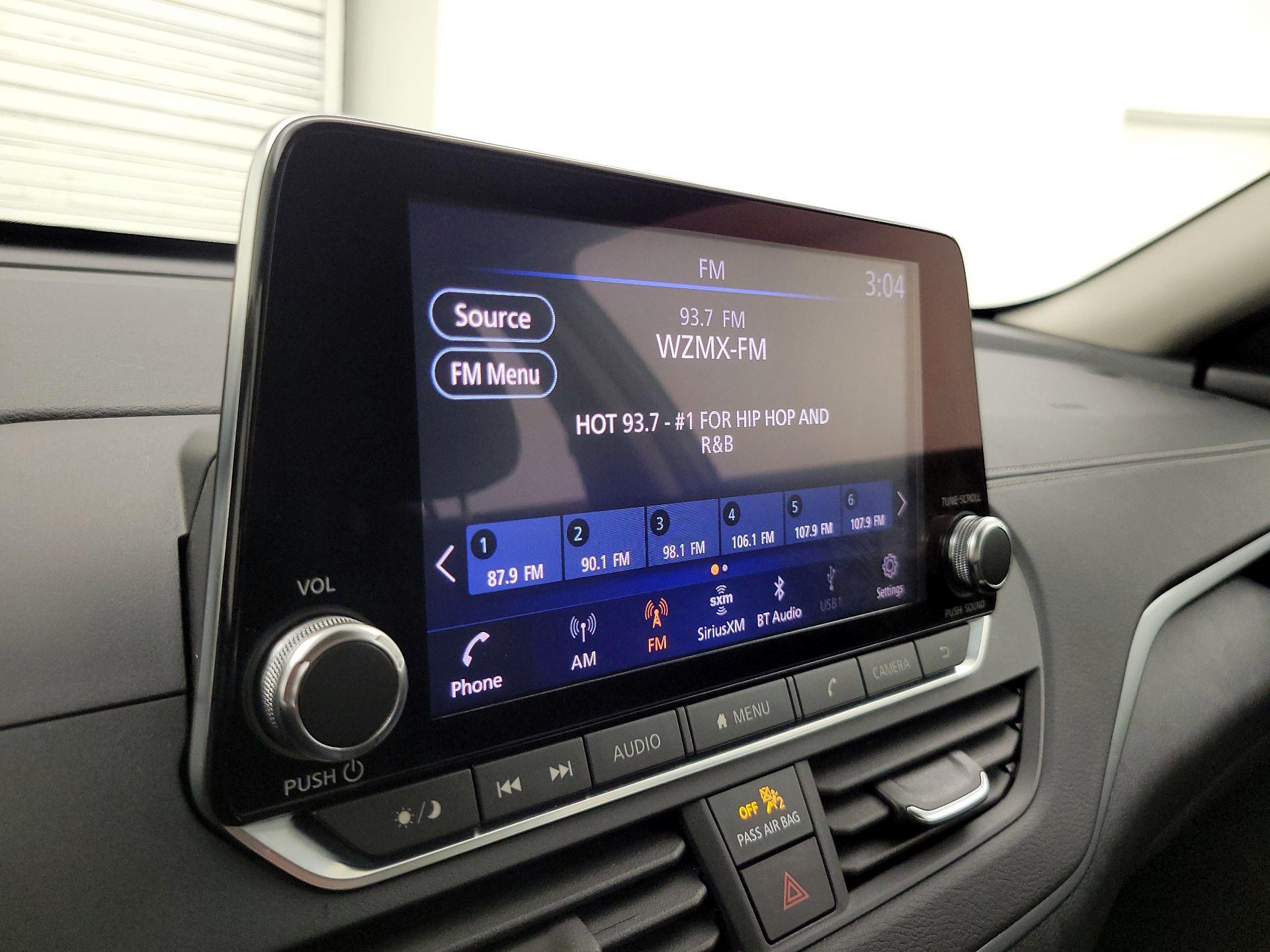 Thumbnail: 2019 Nissan Altima - 15