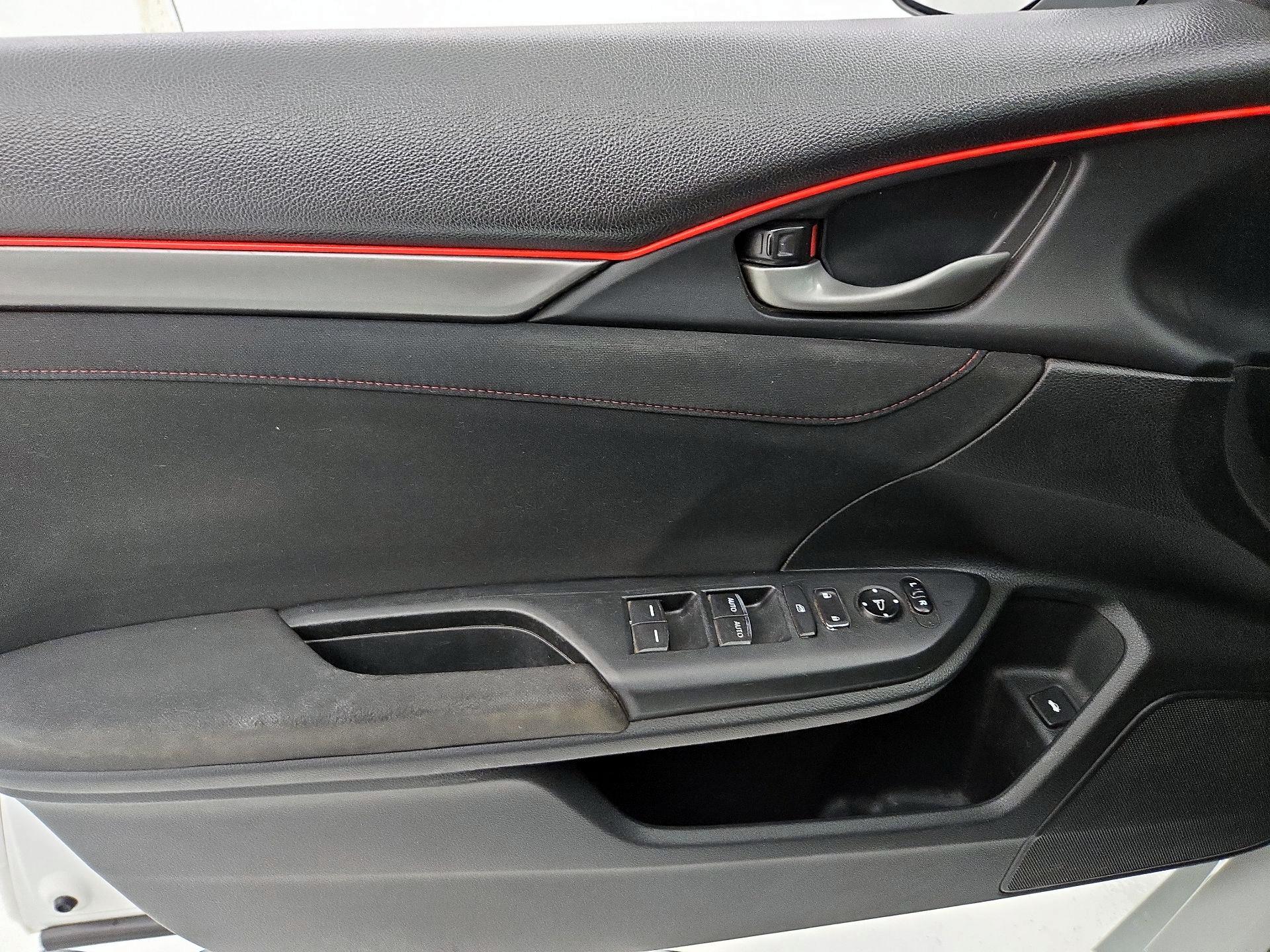 Thumbnail: 2017 Honda Civic - 12