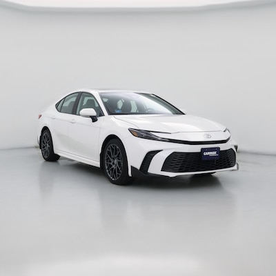 White 2025 Toyota Camry SE