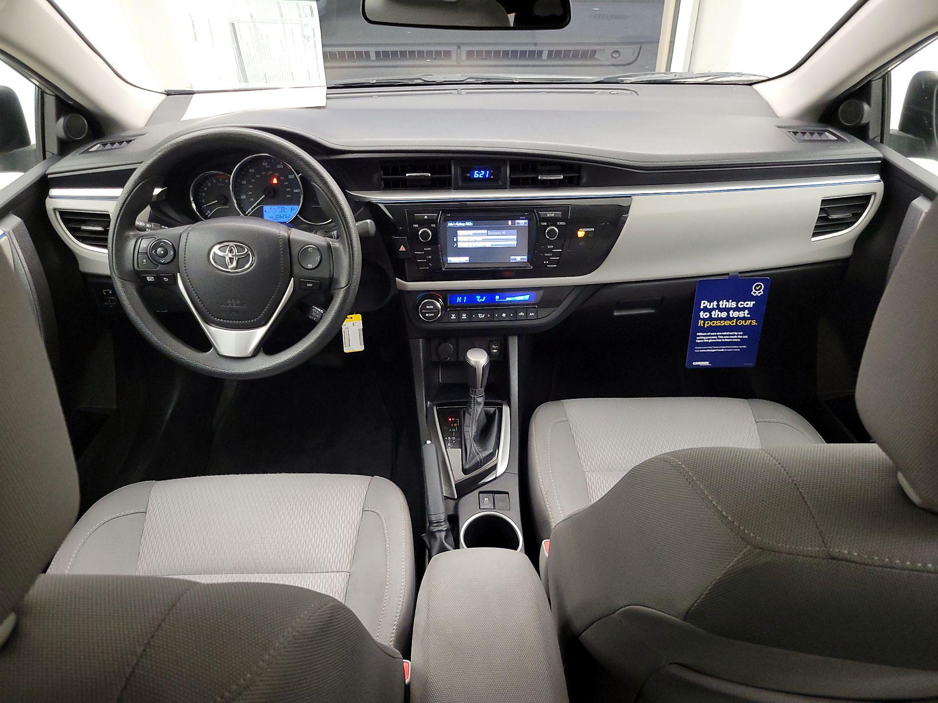 Thumbnail: 2015 Toyota Corolla - 9