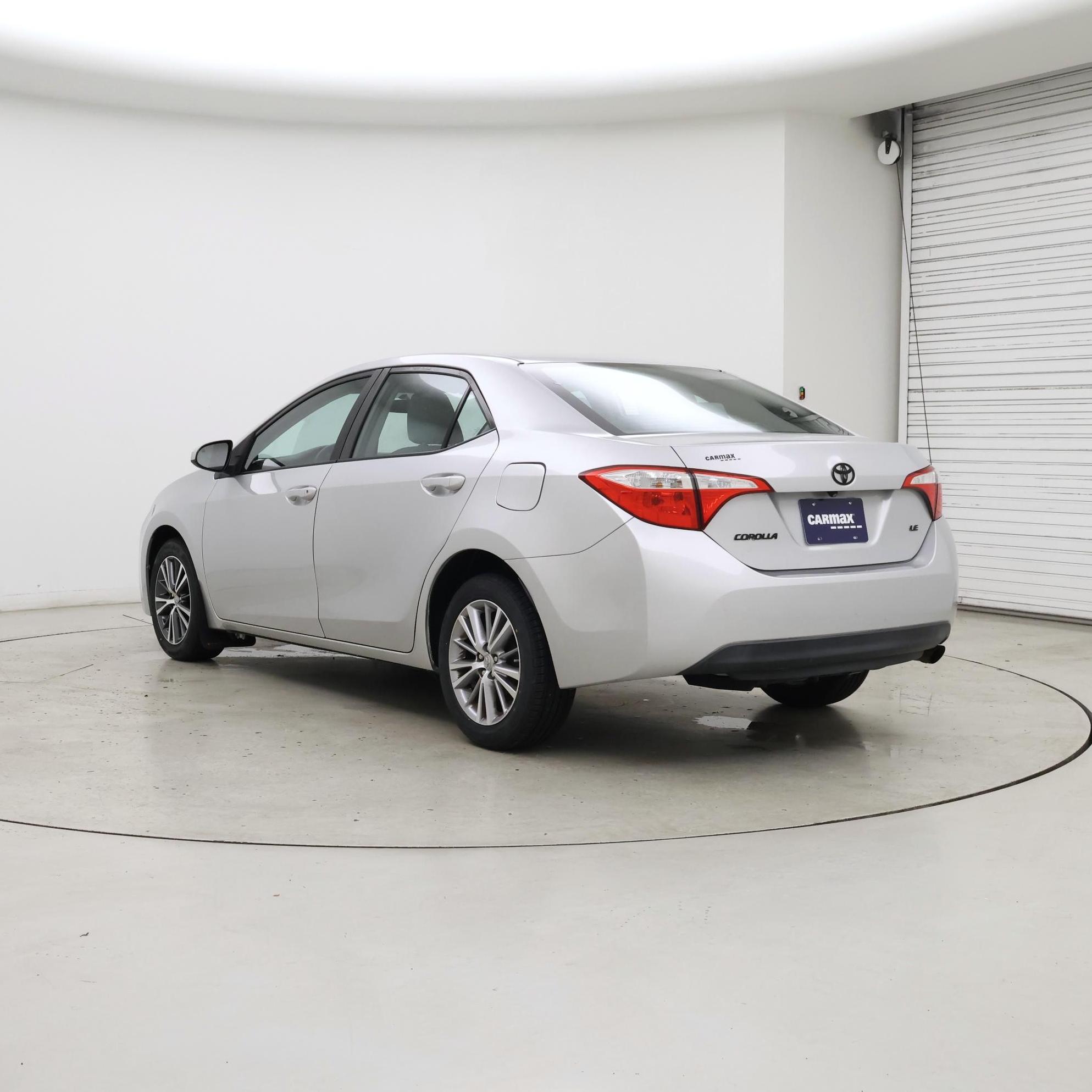 Thumbnail: 2015 Toyota Corolla - 2
