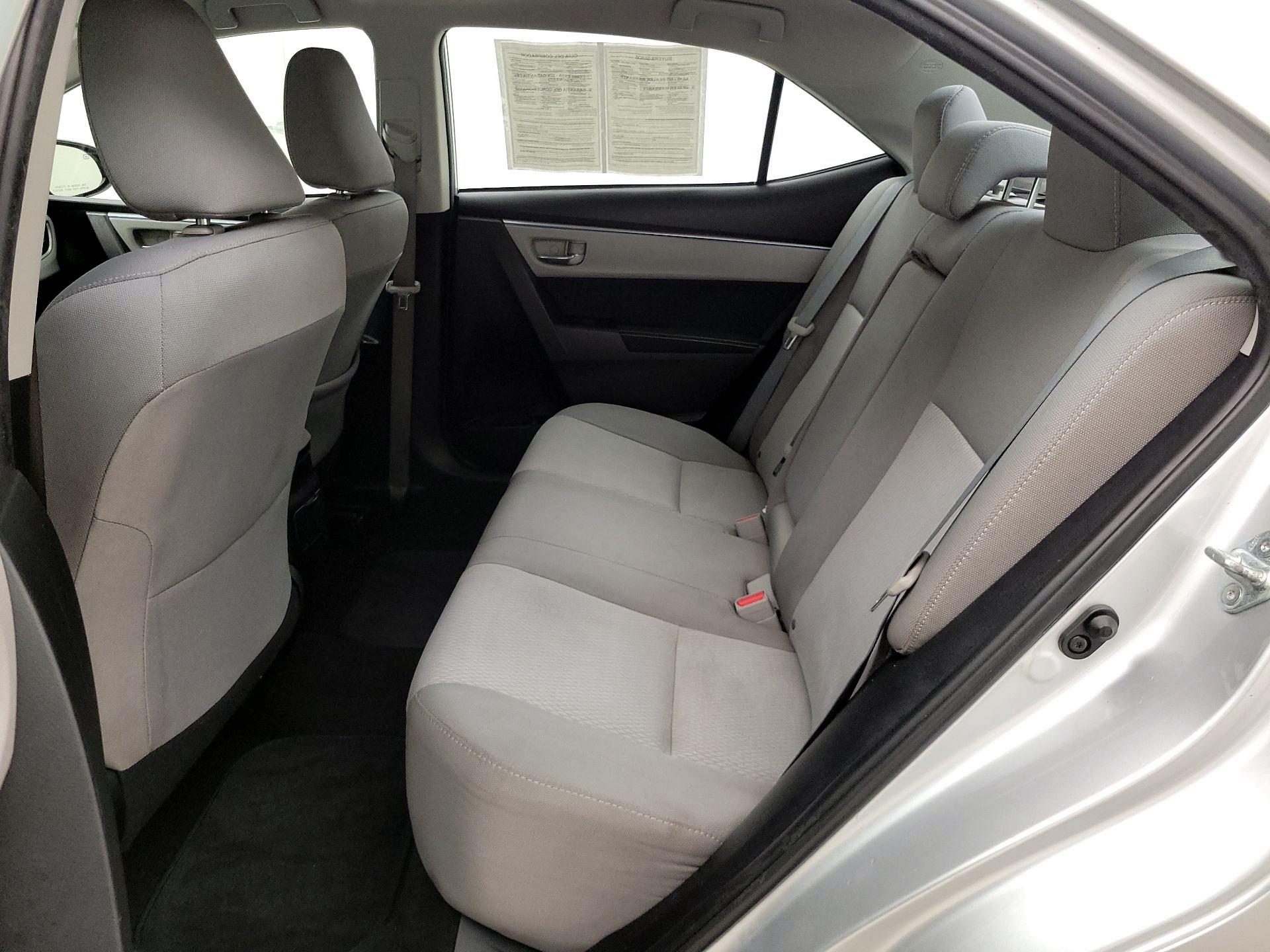 Thumbnail: 2015 Toyota Corolla - 19