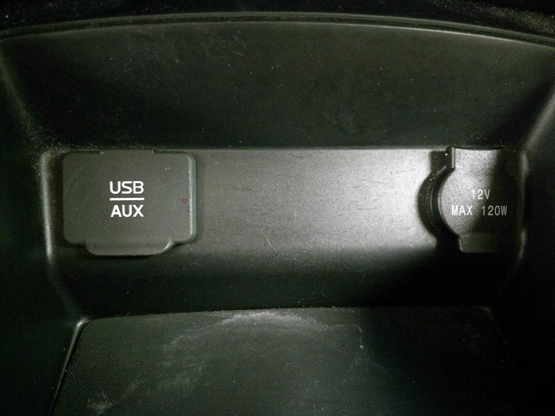 Thumbnail: 2015 Nissan Altima - 18